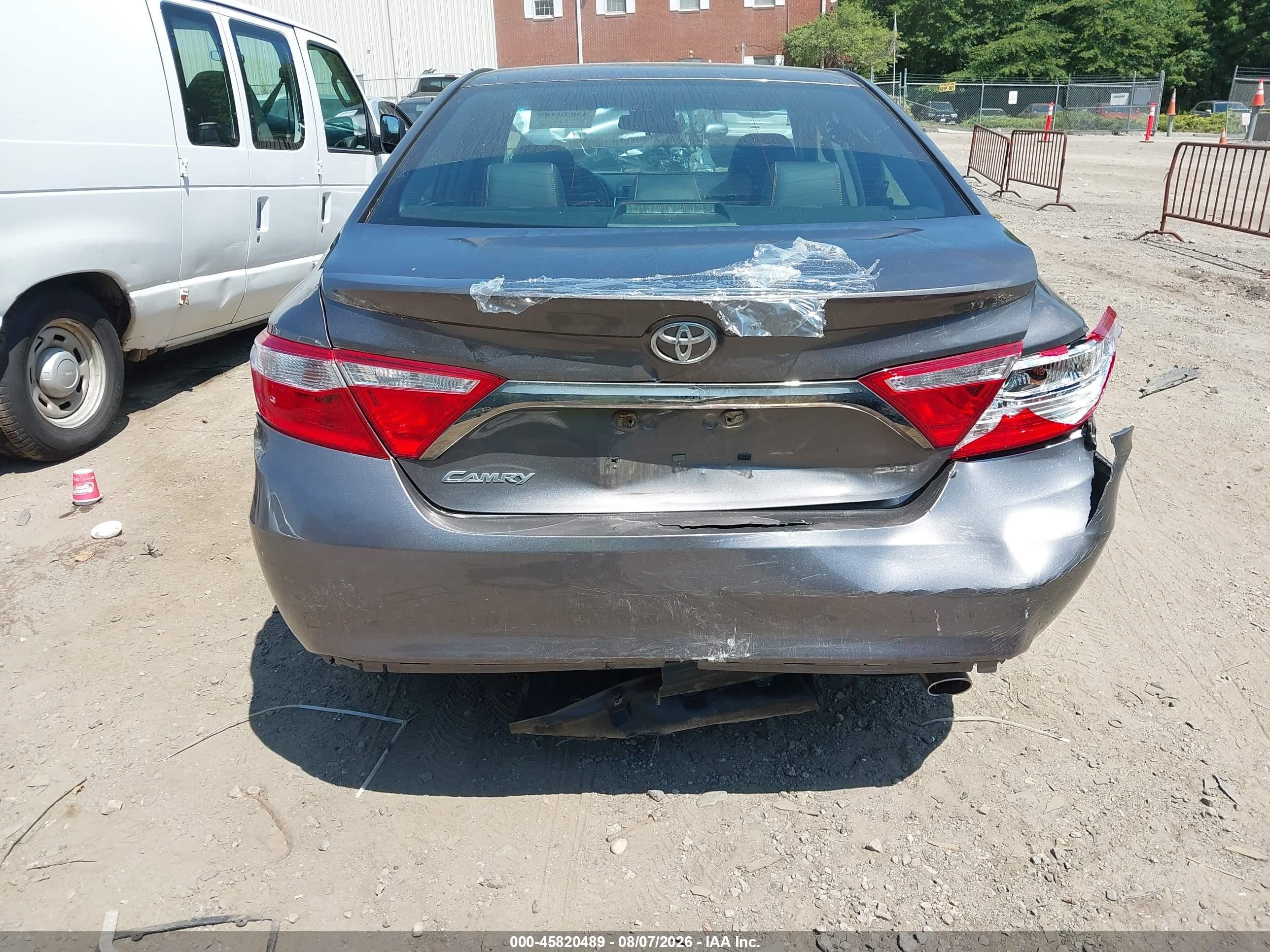 2015 Toyota Camry Se Gray vin: 4T1BF1FK5FU065011