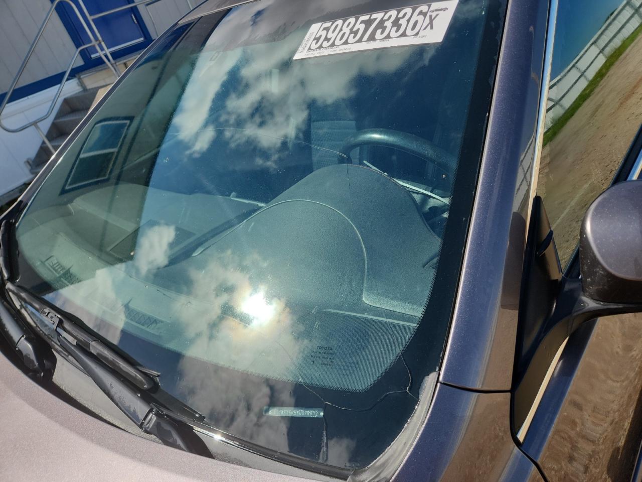 2015 Toyota Camry Se Gray vin: 4T1BF1FK5FU078812 Damage: Windshield, Broken, Replacement Required