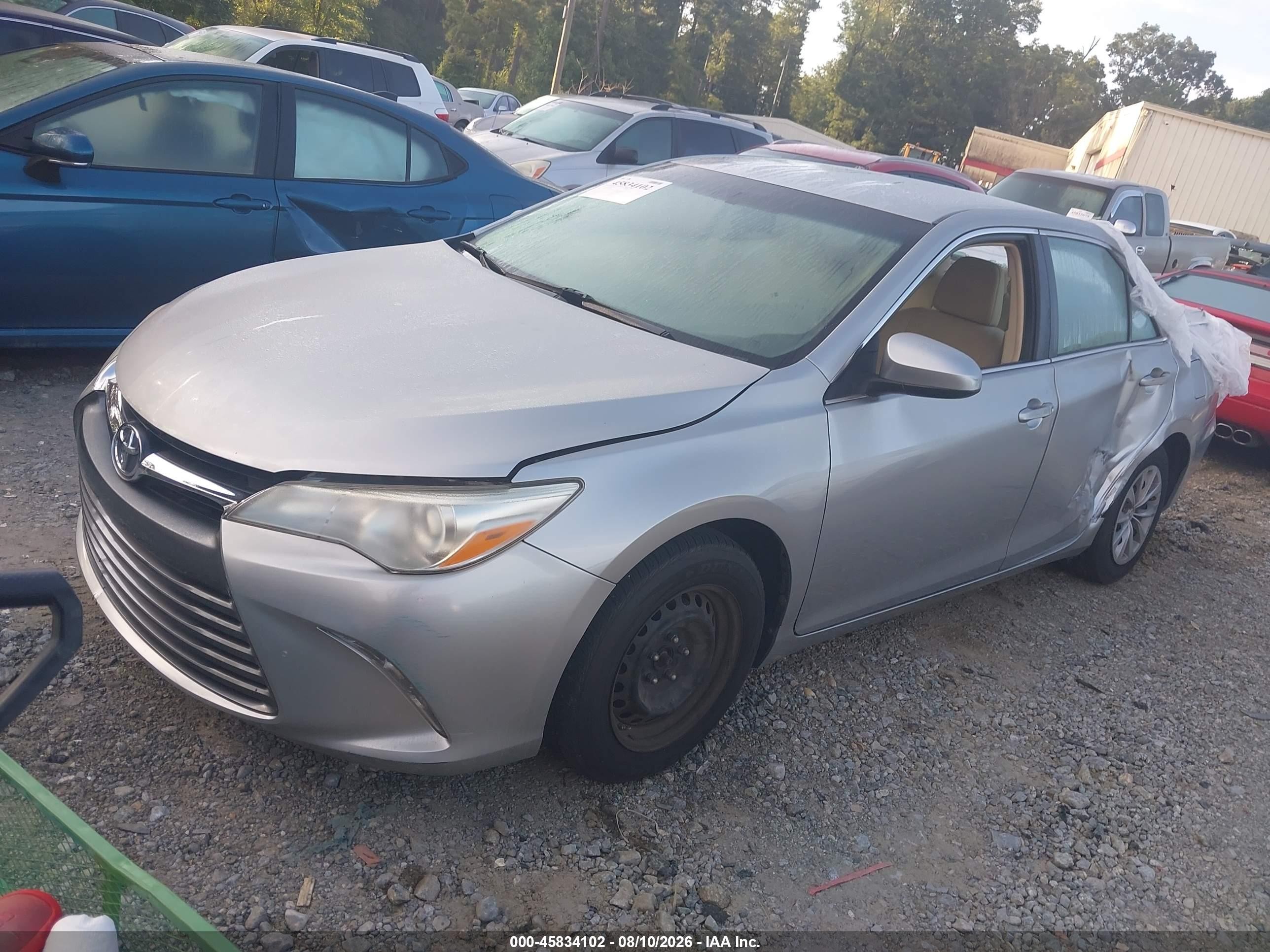 2015 Toyota Camry Le Серебряный vin: 4T1BF1FK5FU081466