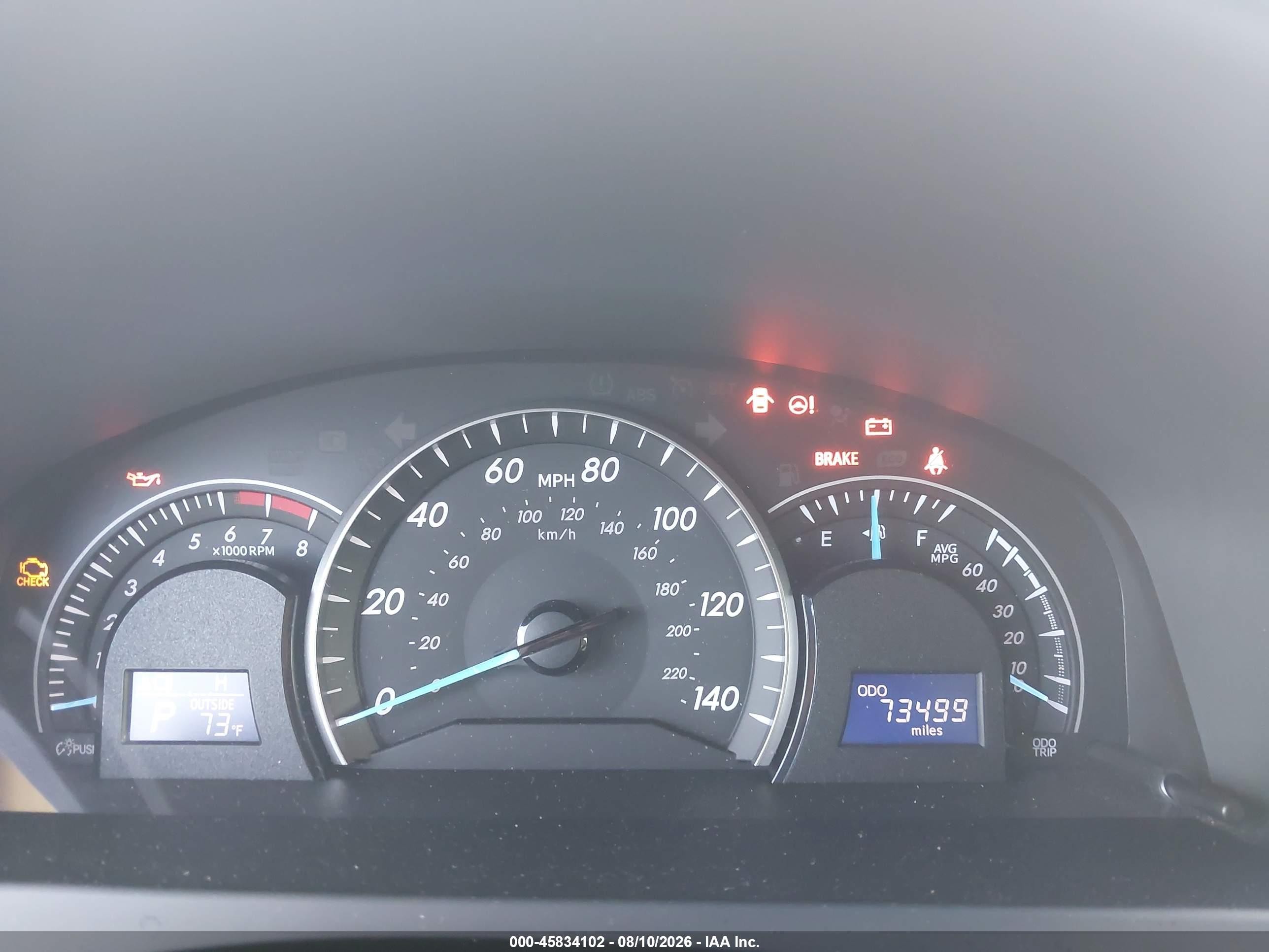 2015 Toyota Camry Le Серебряный vin: 4T1BF1FK5FU081466