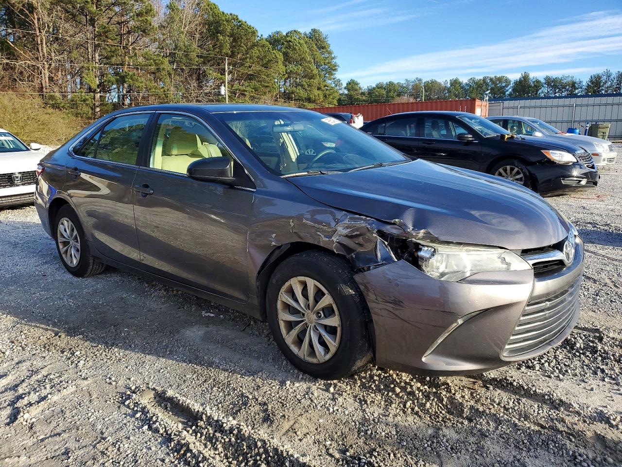 2015 Toyota Camry Le Silver vin: 4T1BF1FK5FU082052