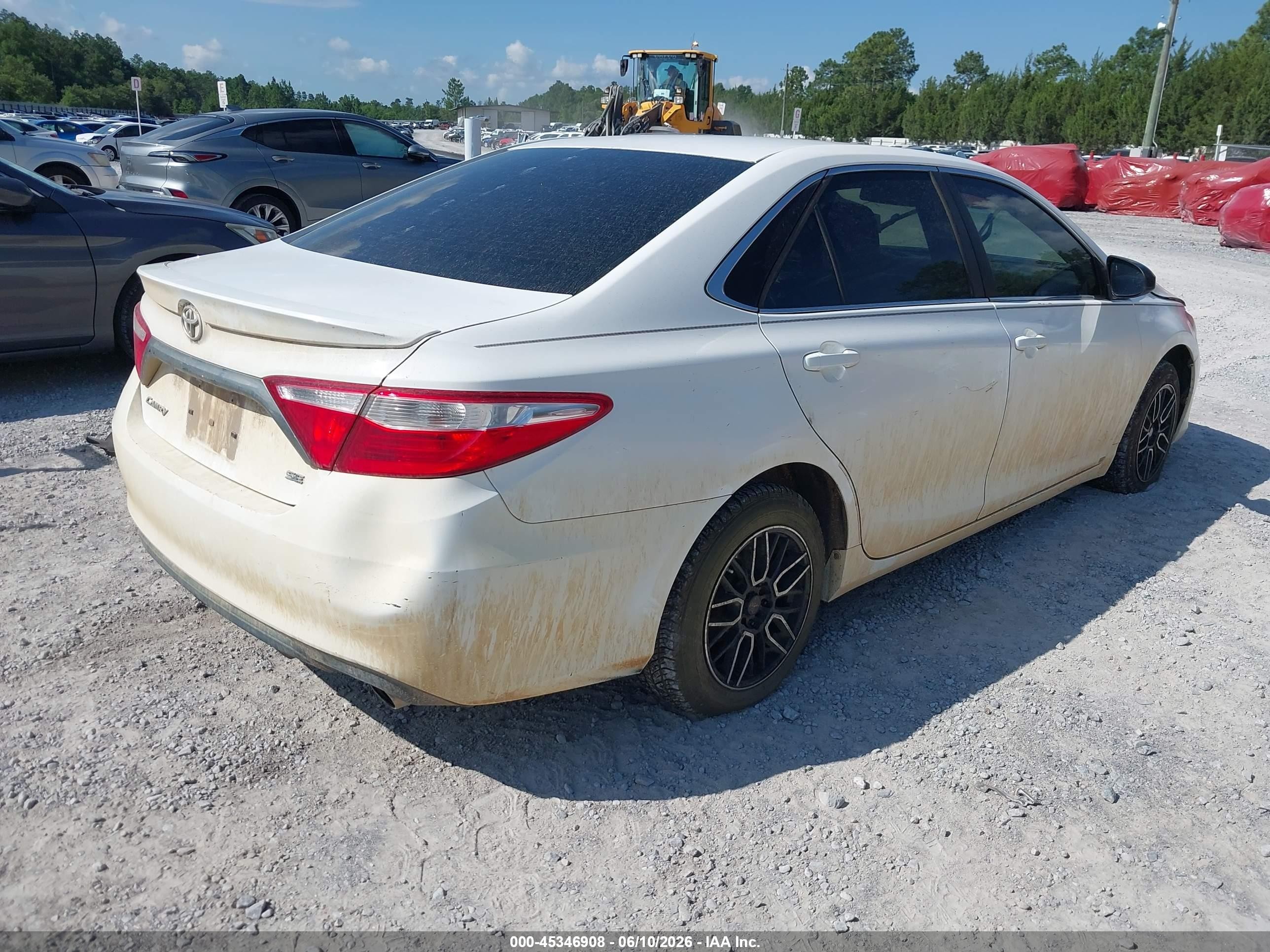 2015 Toyota Camry Se White vin: 4T1BF1FK5FU082357