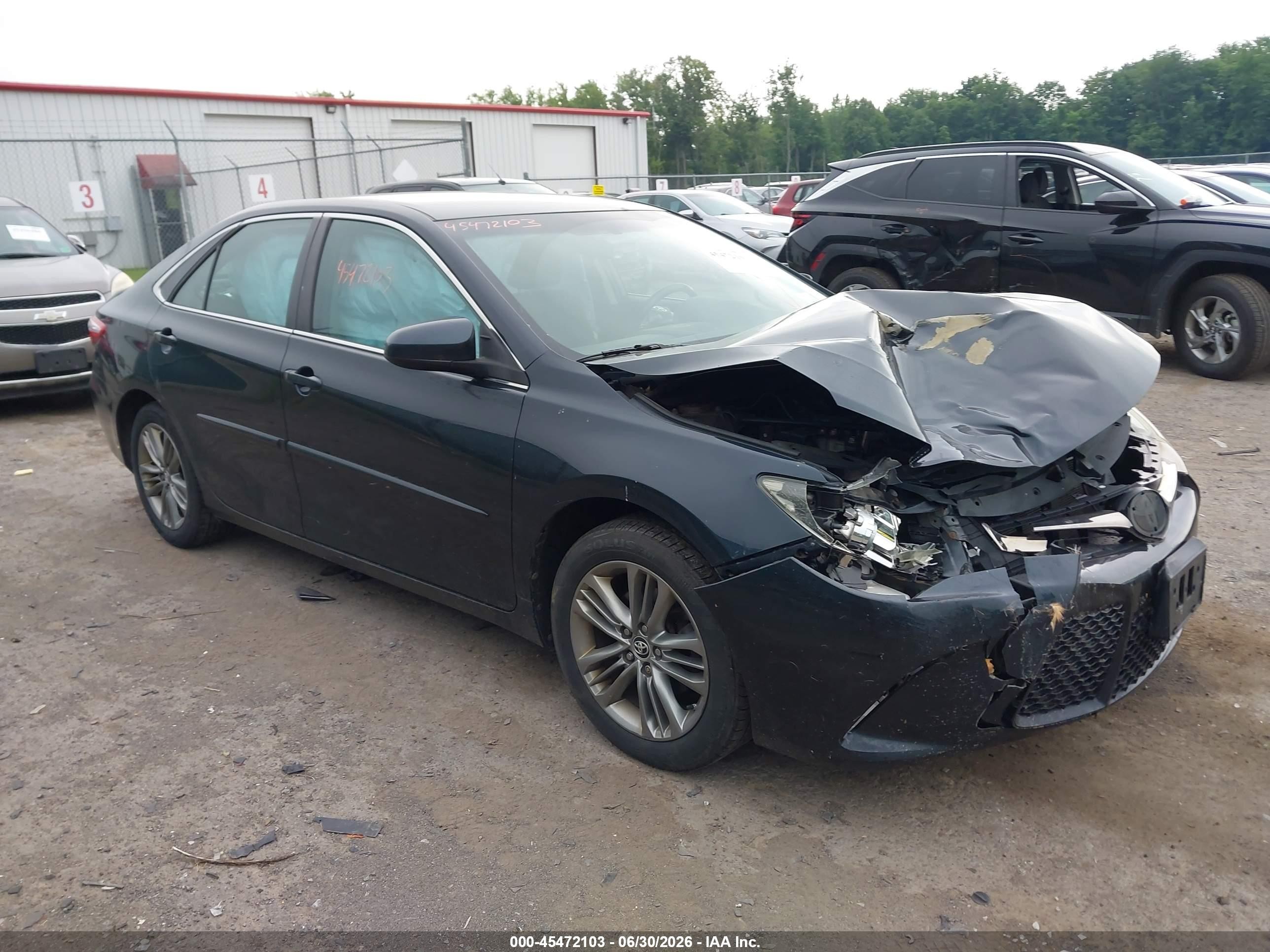 2015 Toyota Camry Se Dark Blue vin: 4T1BF1FK5FU083346
