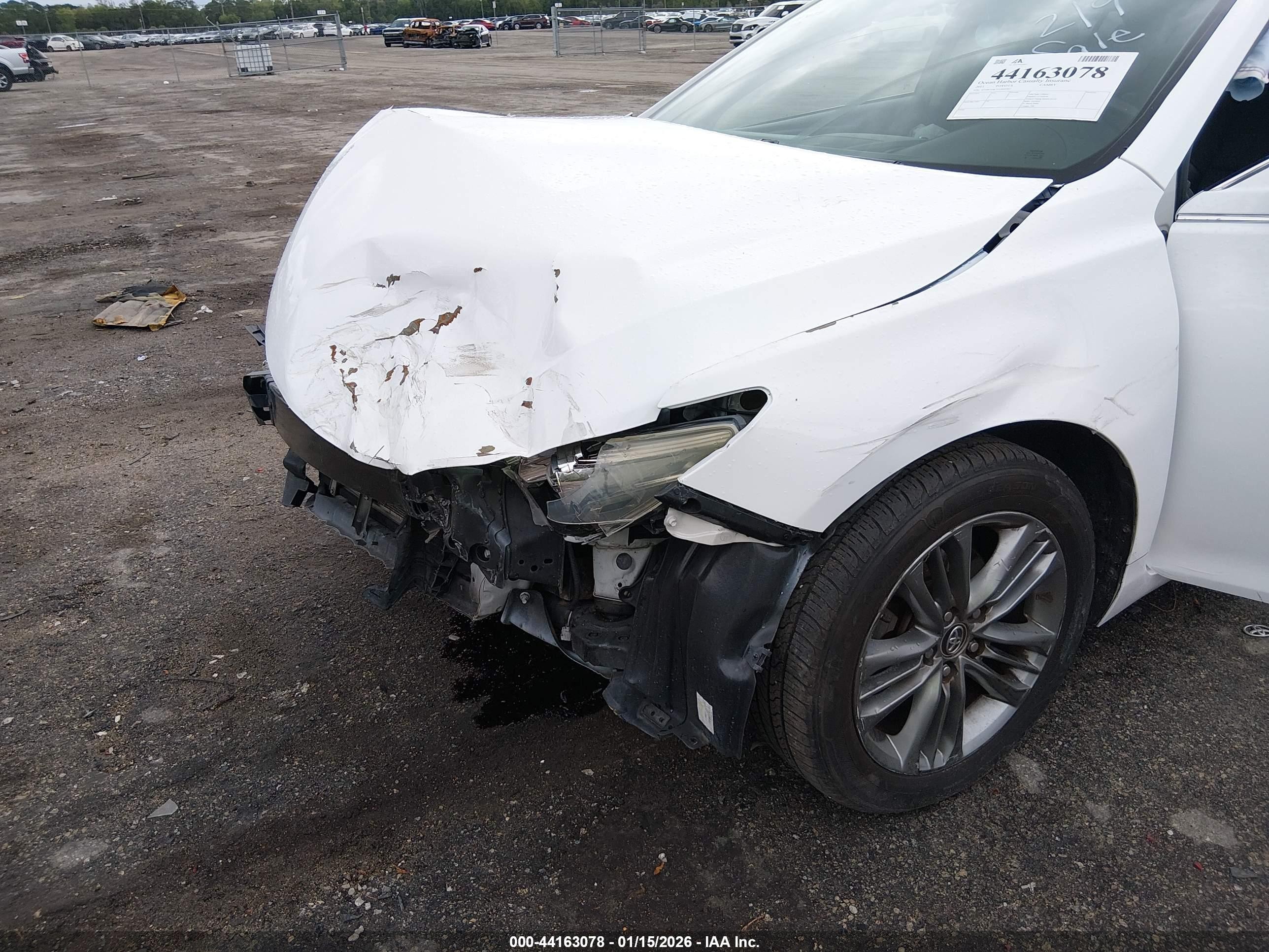 2015 Toyota Camry Se White vin: 4T1BF1FK5FU095707