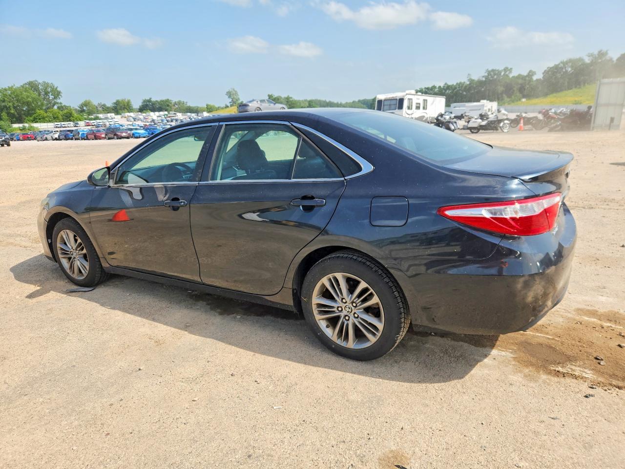 2015 Toyota Camry Se Blue vin: 4T1BF1FK5FU100159