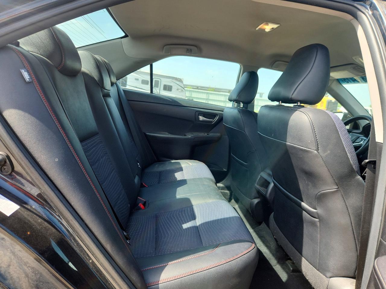 2015 Toyota Camry Se Blue vin: 4T1BF1FK5FU100159