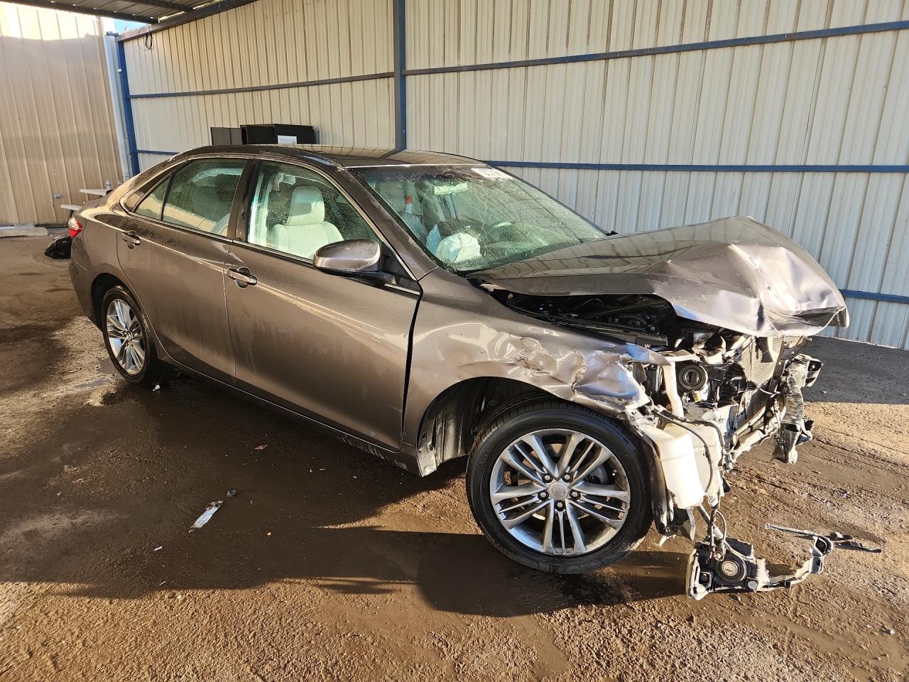2015 Toyota Camry Se Silver vin: 4T1BF1FK5FU104261 Damage: Hood, Severe Damage, Replacement Required