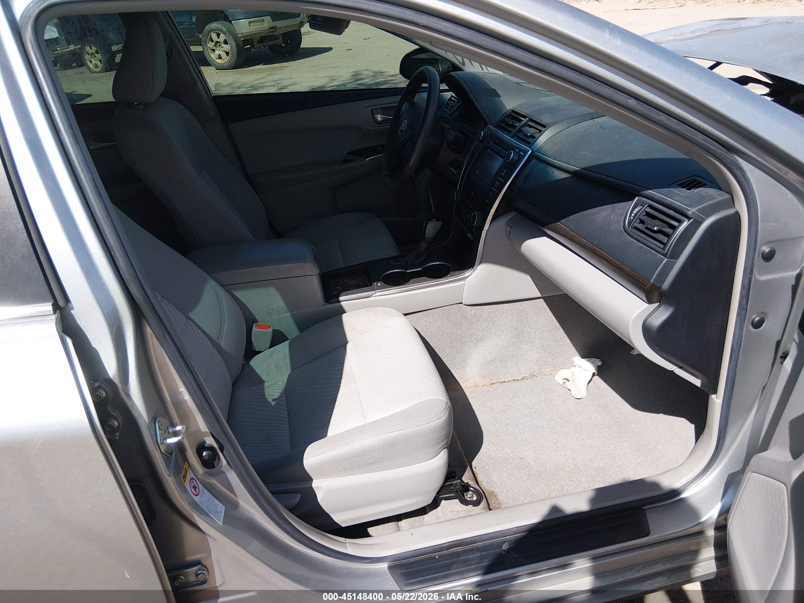 2015 Toyota Camry Le Silver vin: 4T1BF1FK5FU112392
