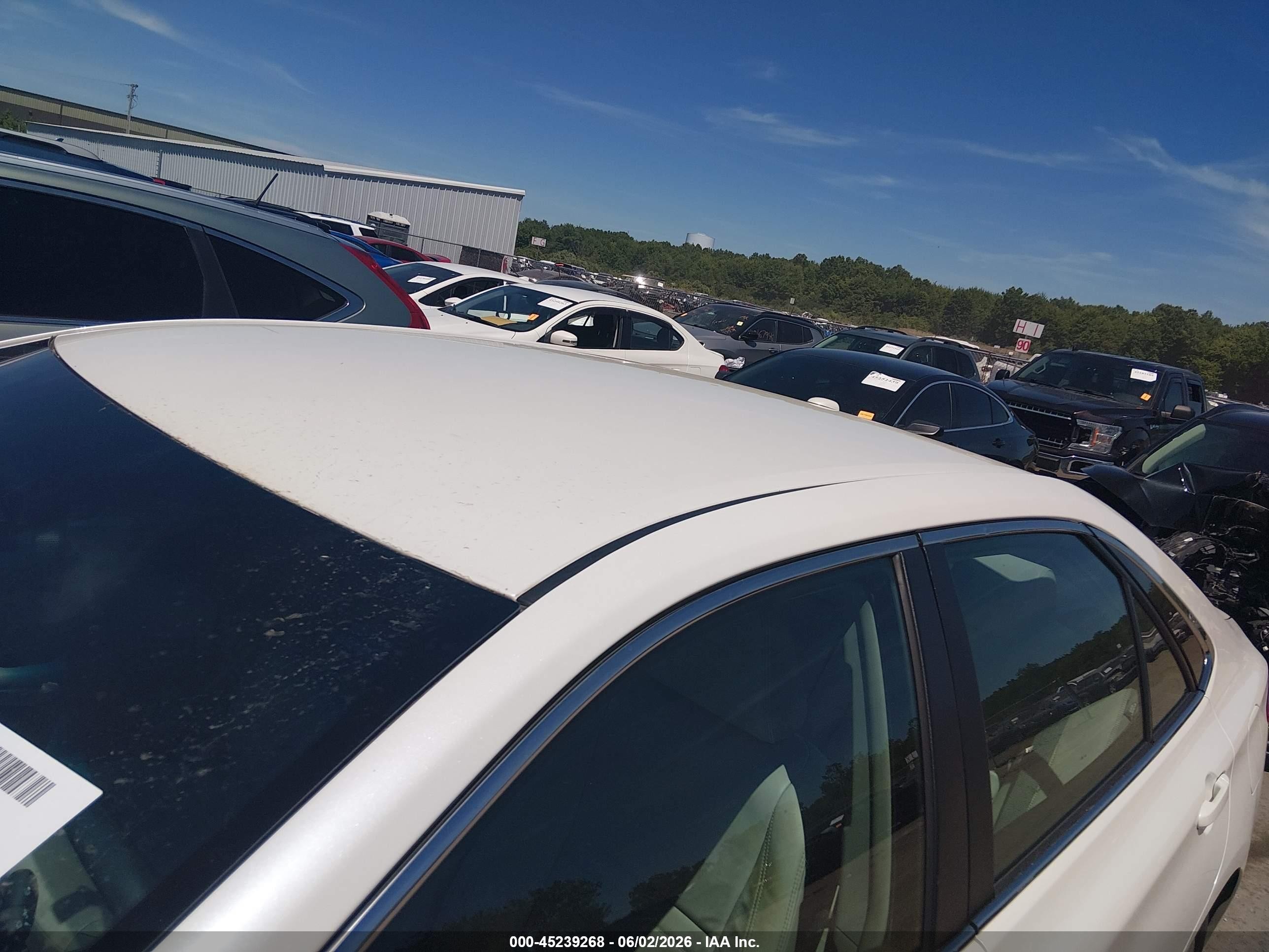 2015 Toyota Camry Xle White vin: 4T1BF1FK5FU113591