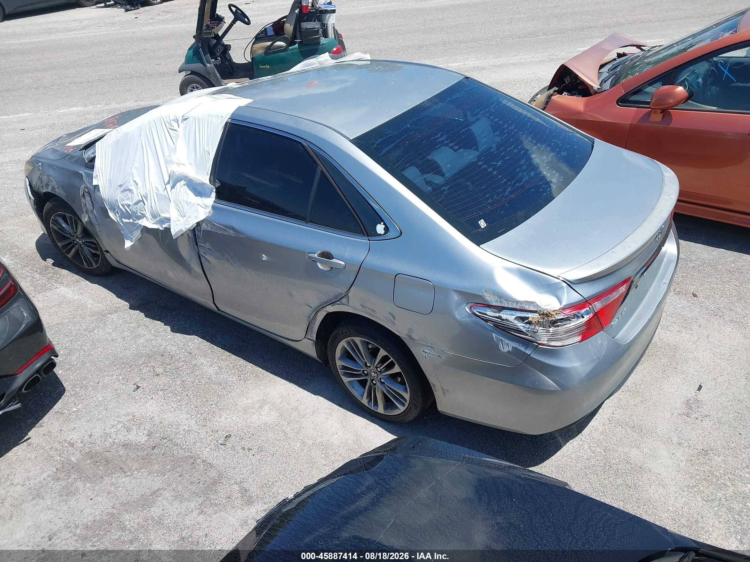2015 Toyota Camry Se Silver vin: 4T1BF1FK5FU476179