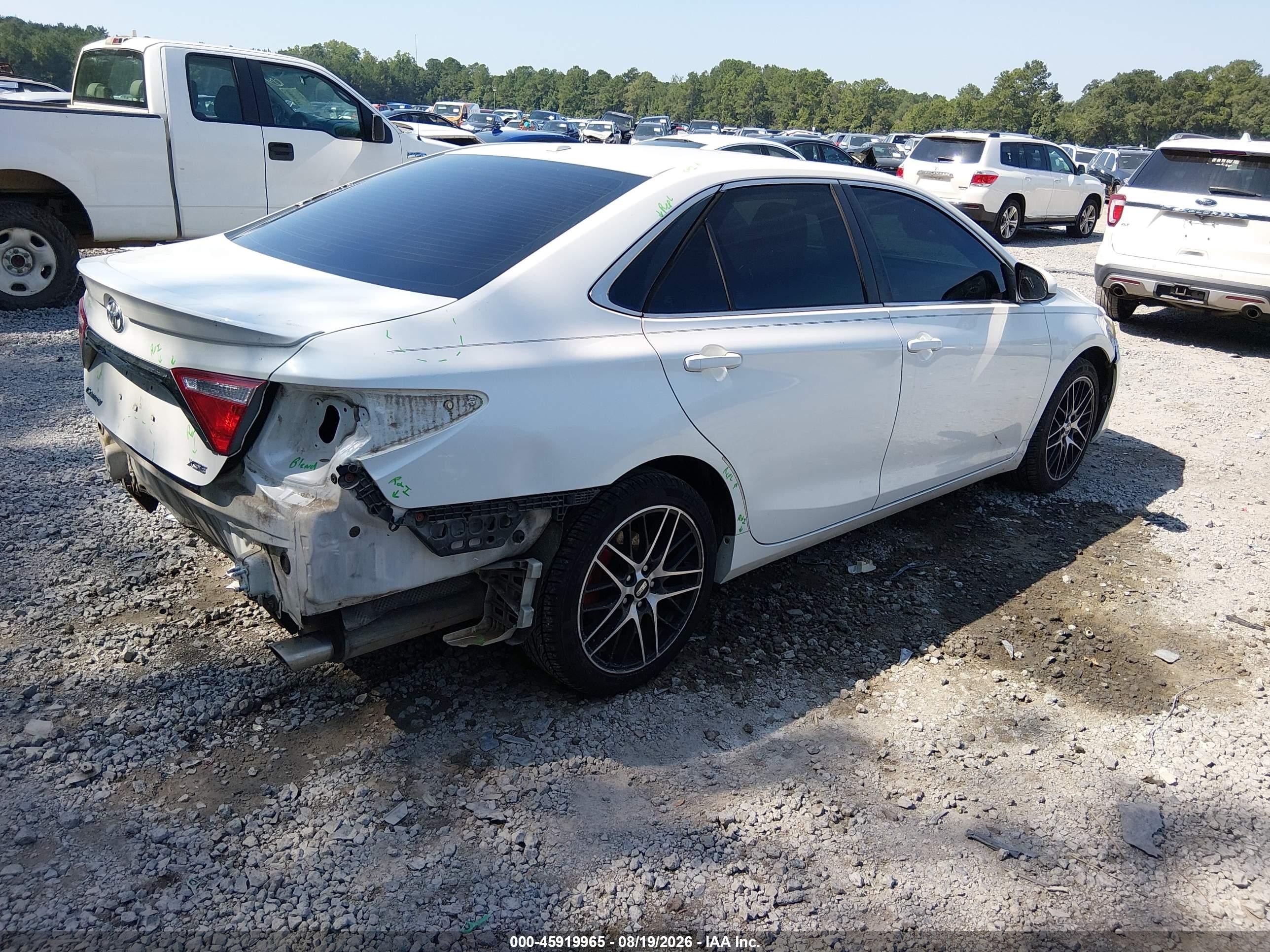 2015 Toyota Camry Xse White vin: 4T1BF1FK5FU491099