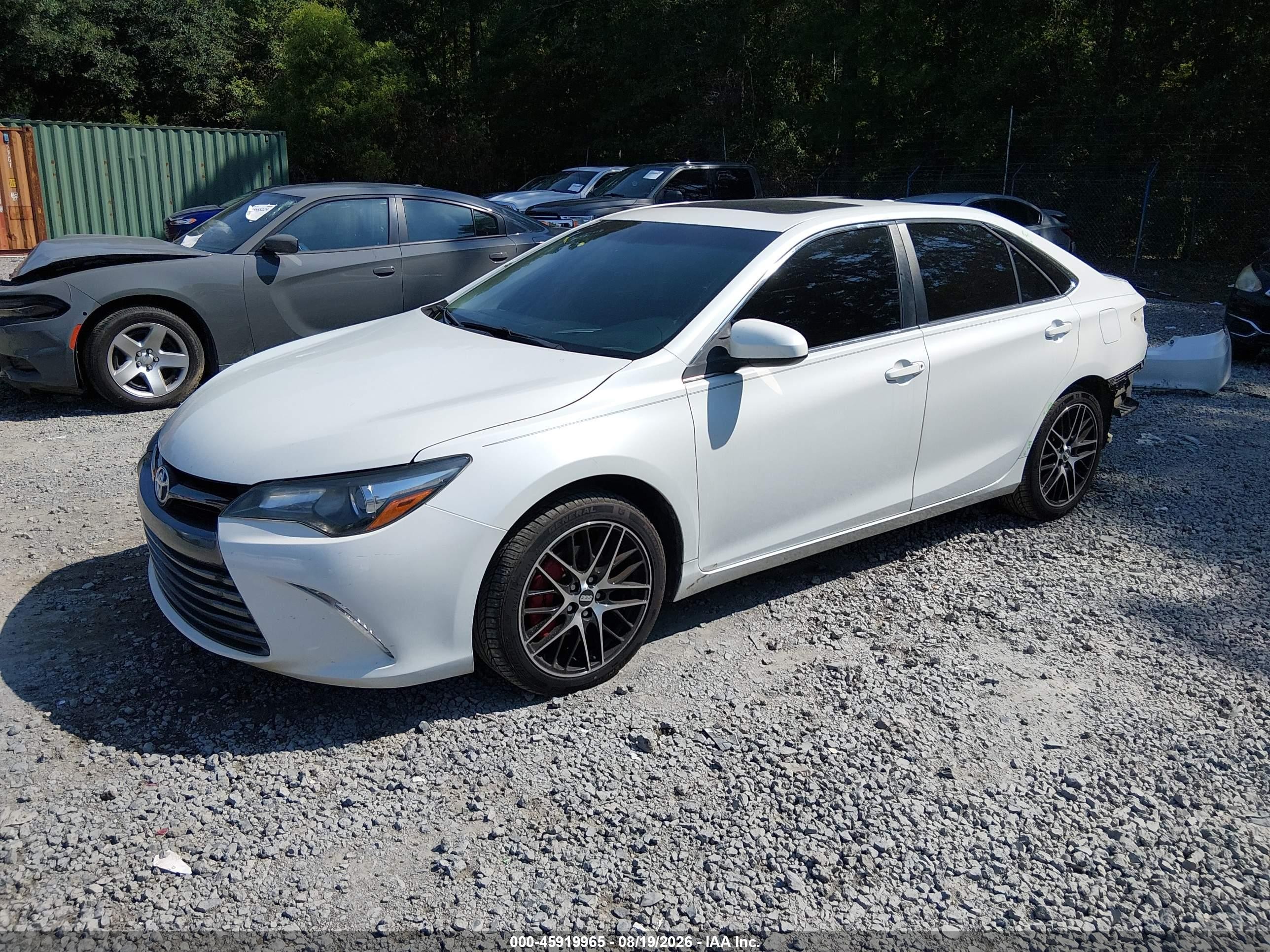 2015 Toyota Camry Xse White vin: 4T1BF1FK5FU491099