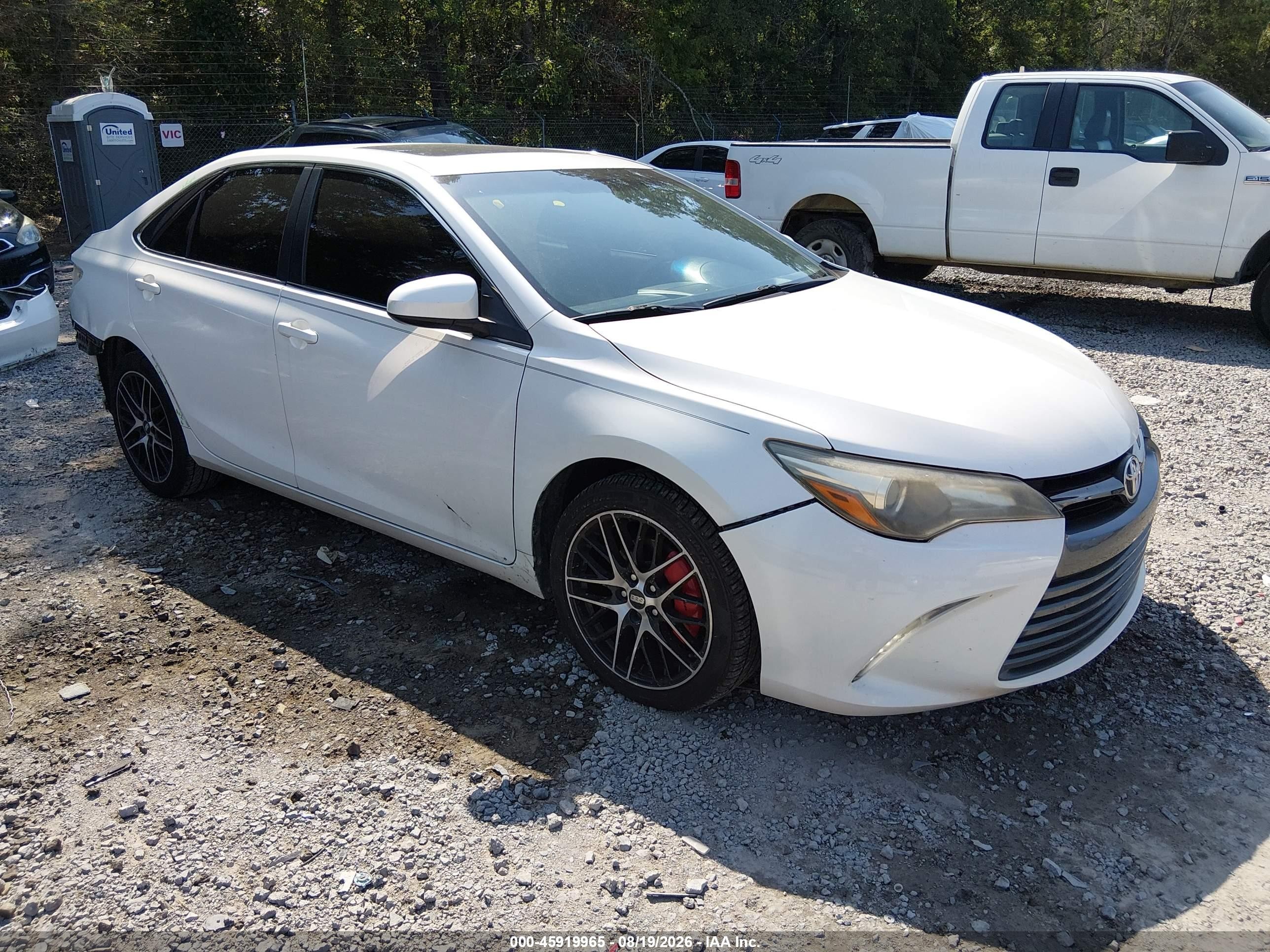 2015 Toyota Camry Xse White vin: 4T1BF1FK5FU491099