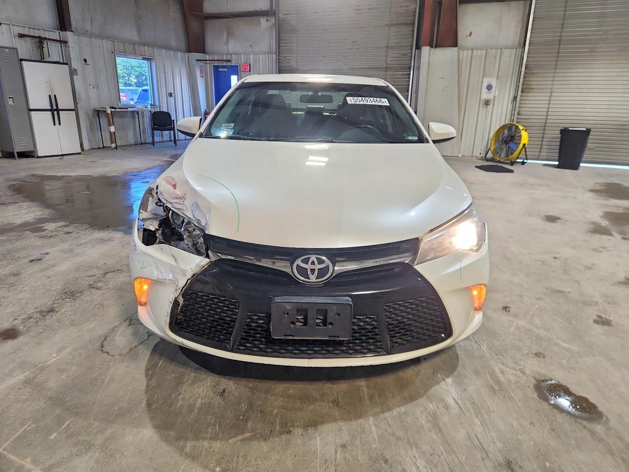 2015 Toyota Camry Se Белый vin: 4T1BF1FK5FU491149