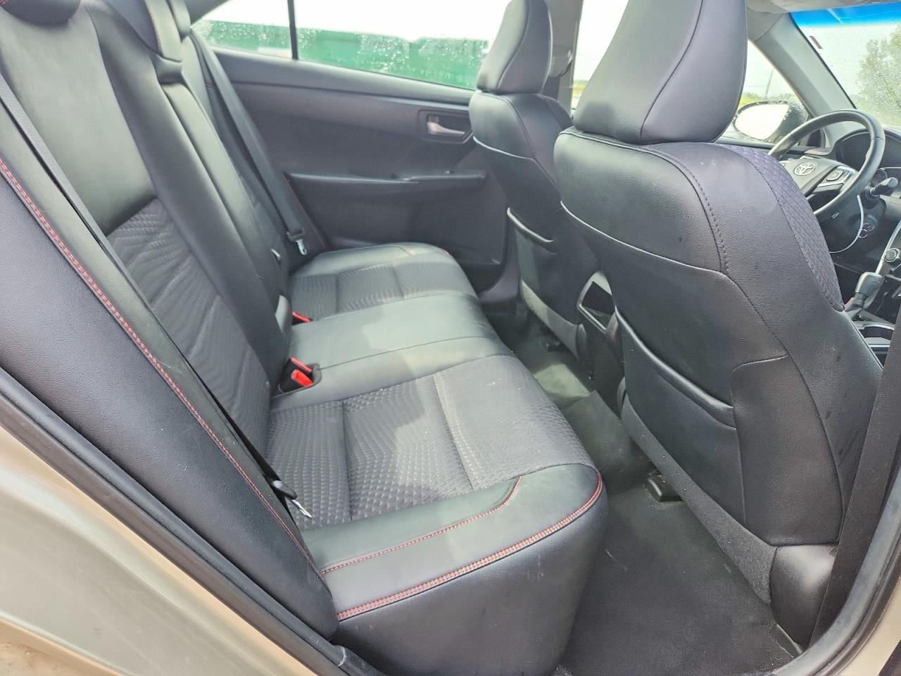 2015 Toyota Camry Se Tan vin: 4T1BF1FK5FU497730