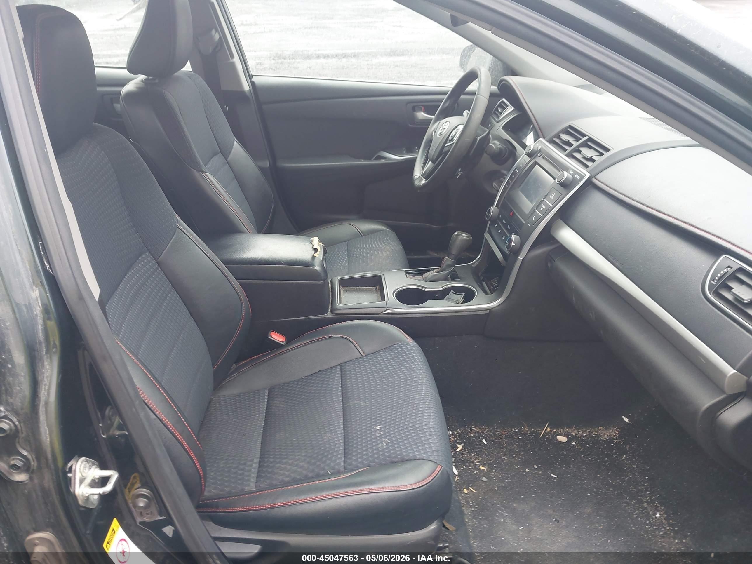 2015 Toyota Camry Se Black vin: 4T1BF1FK5FU498005