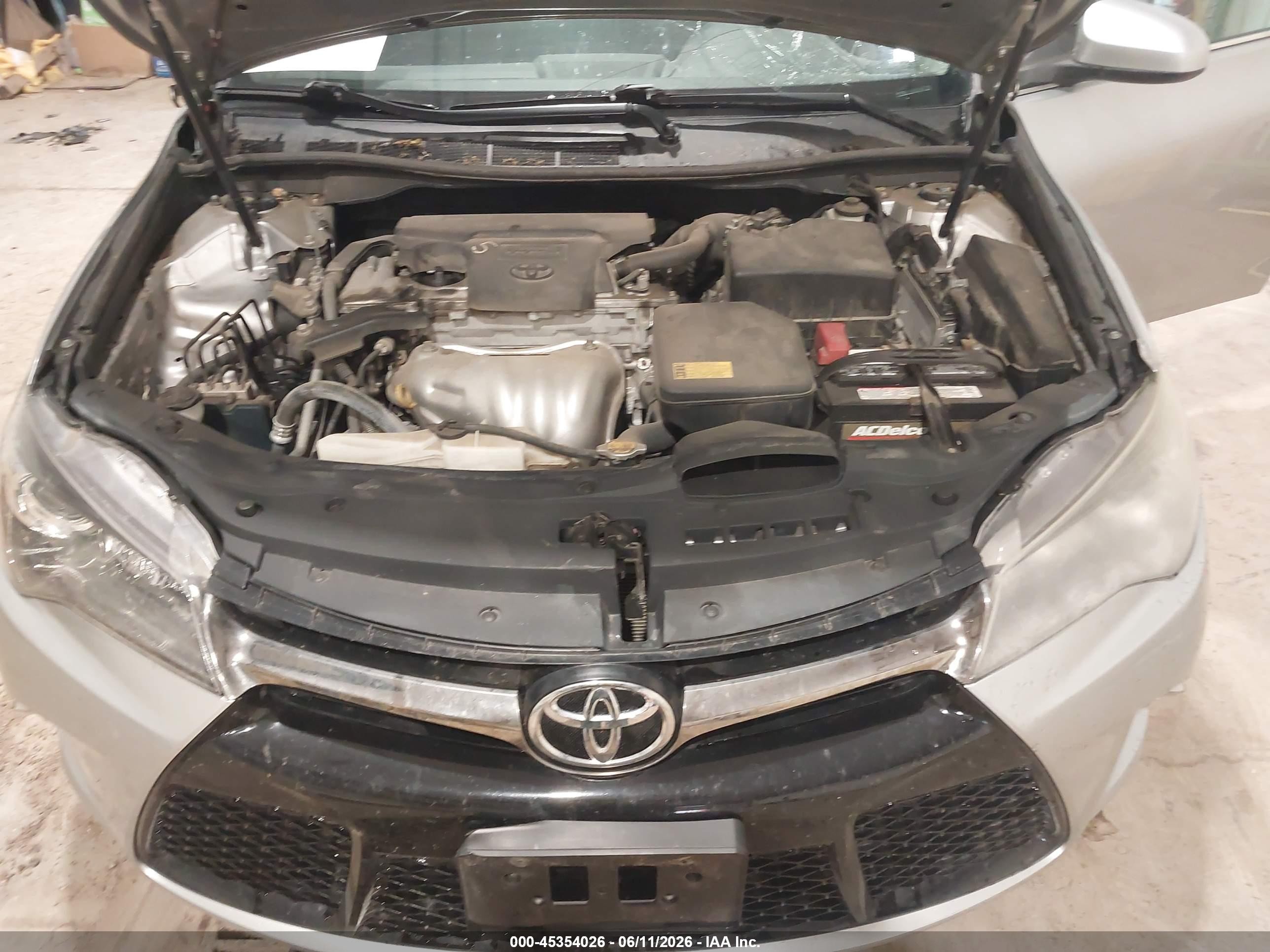 2015 Toyota Camry Se Silver vin: 4T1BF1FK5FU876419