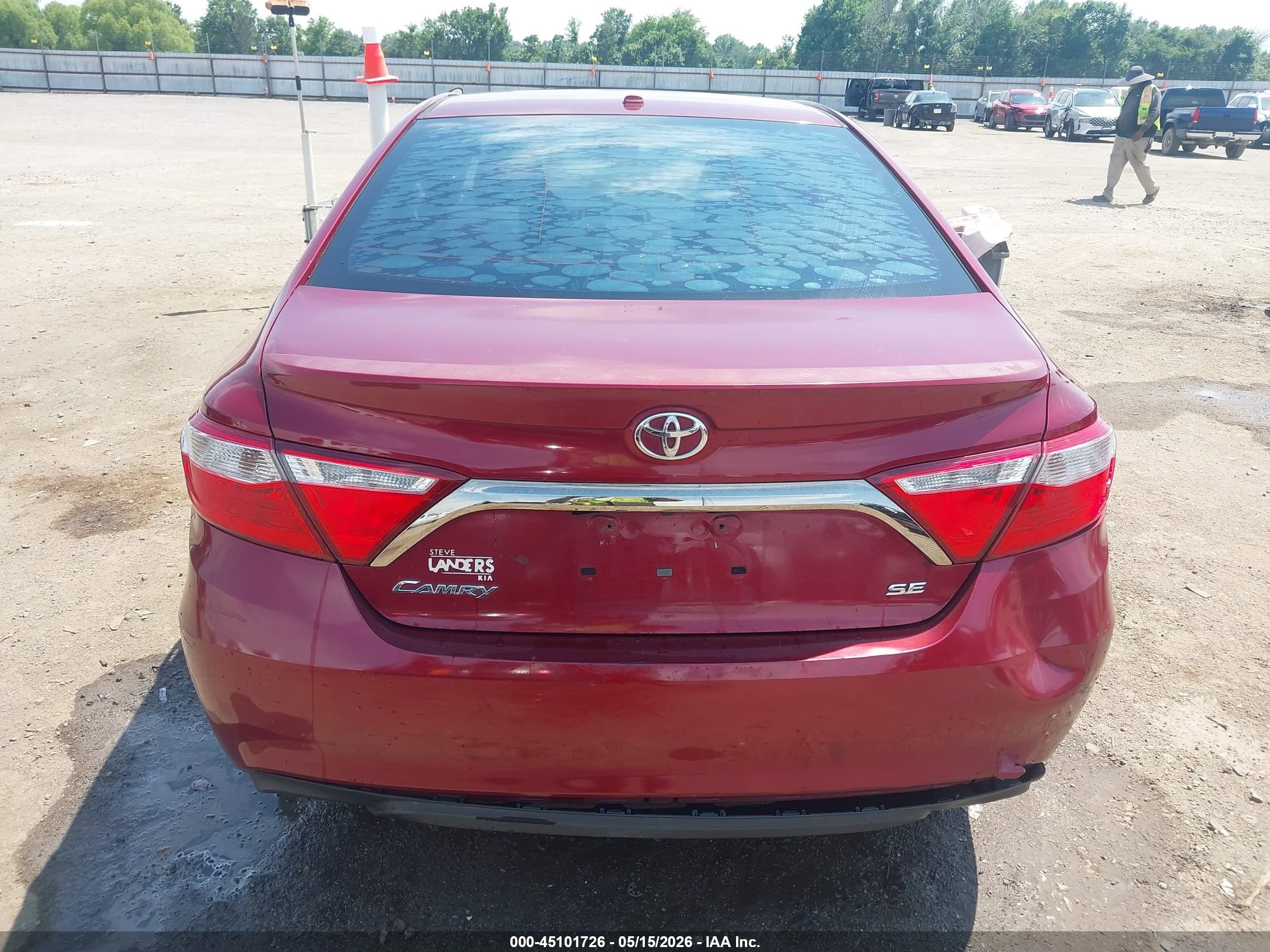 2015 Toyota Camry Se Red vin: 4T1BF1FK5FU882821