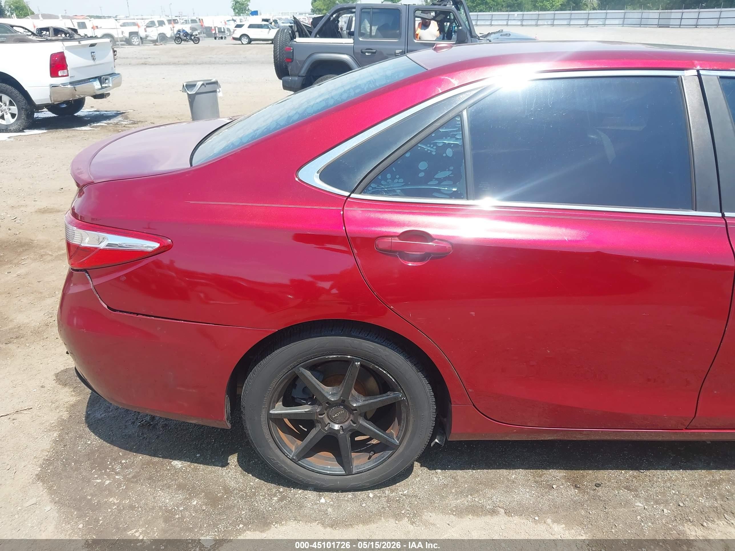 2015 Toyota Camry Se Red vin: 4T1BF1FK5FU882821