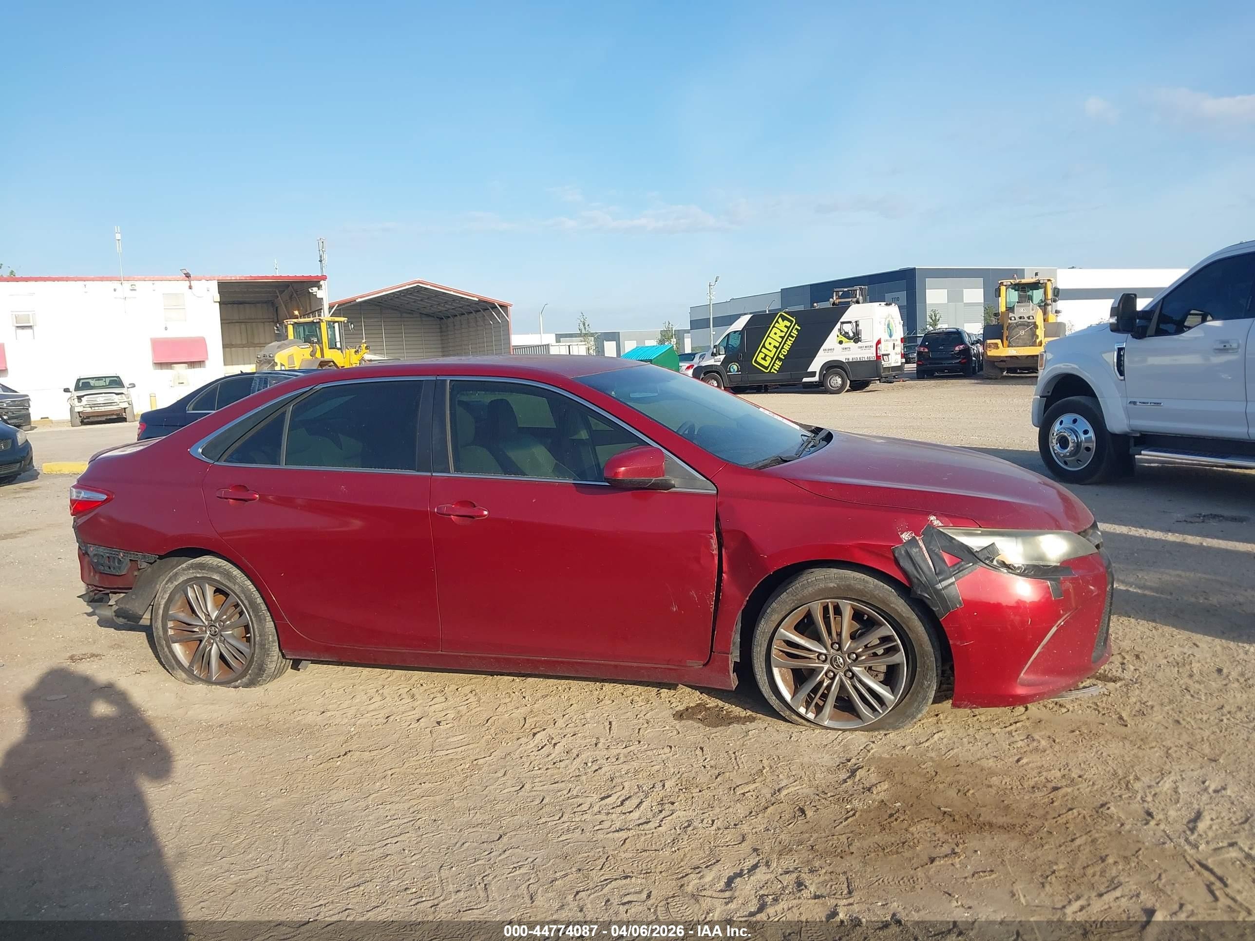 2015 Toyota Camry Se Maroon vin: 4T1BF1FK5FU887694