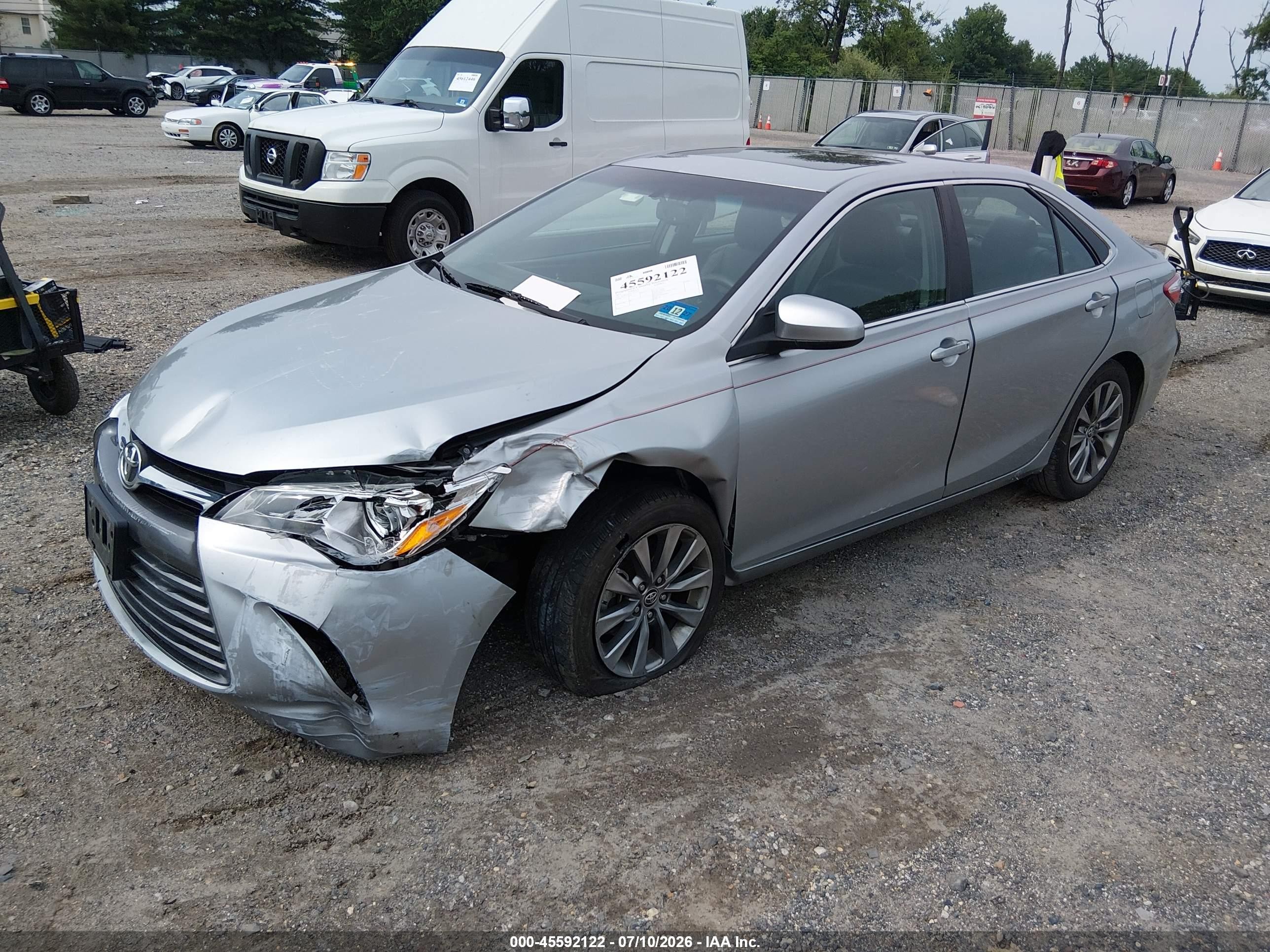 2015 Toyota Camry Xle Silver vin: 4T1BF1FK5FU893799
