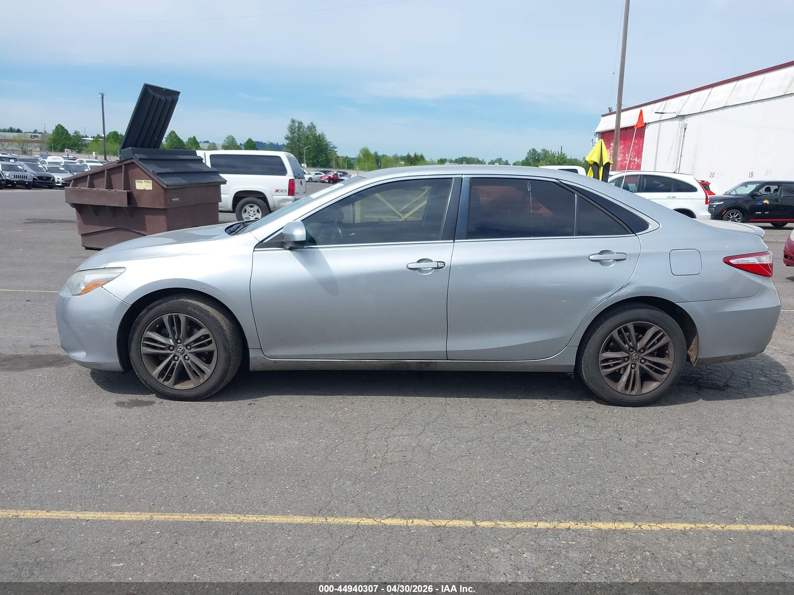 2015 Toyota Camry Se Серебряный vin: 4T1BF1FK5FU897626