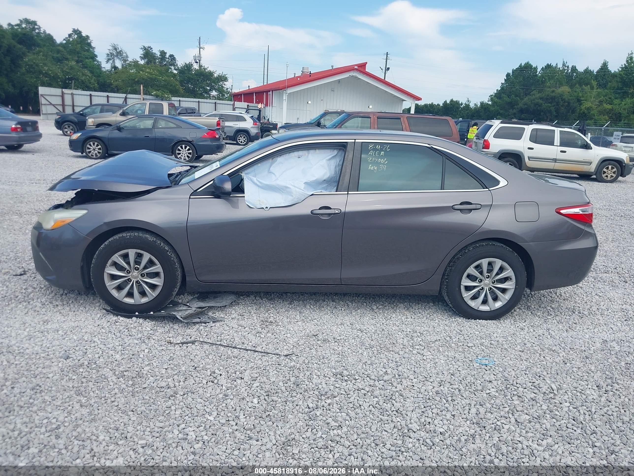 2015 Toyota Camry Le Gray vin: 4T1BF1FK5FU905207