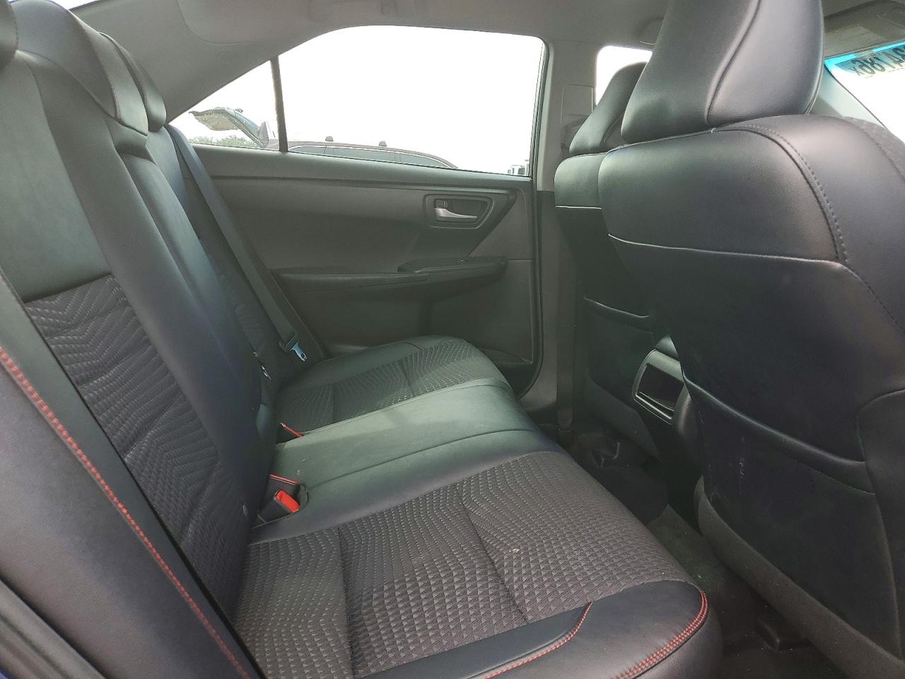 2015 Toyota Camry Se Blue vin: 4T1BF1FK5FU914165