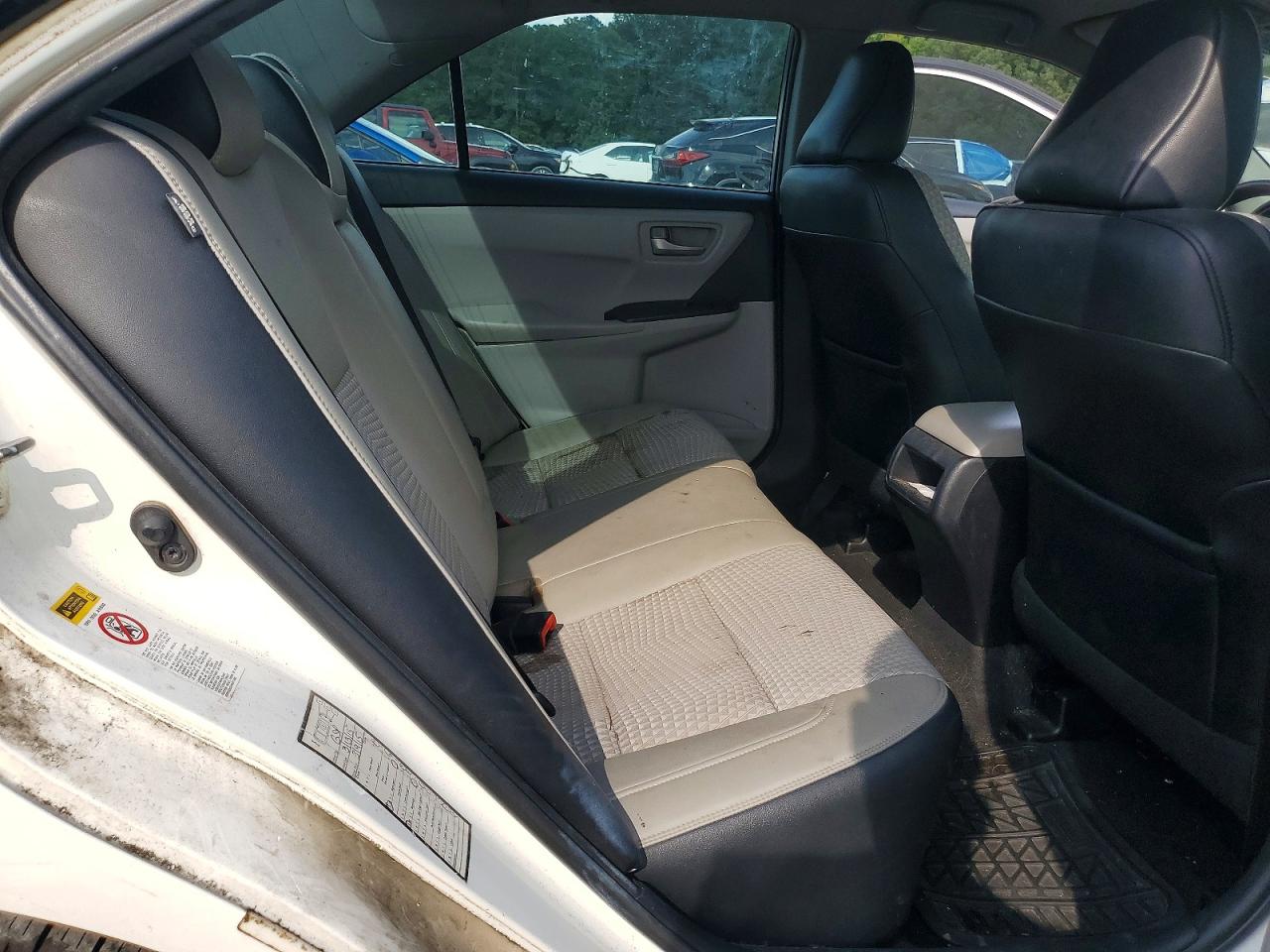 2015 Toyota Camry Se White vin: 4T1BF1FK5FU932066