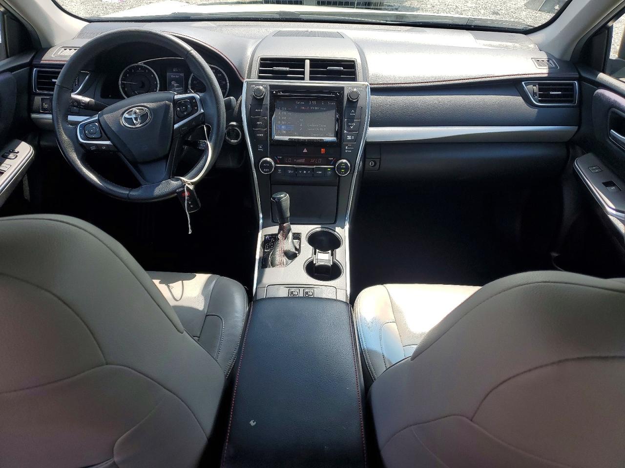 2015 Toyota Camry Xse White vin: 4T1BF1FK5FU937770