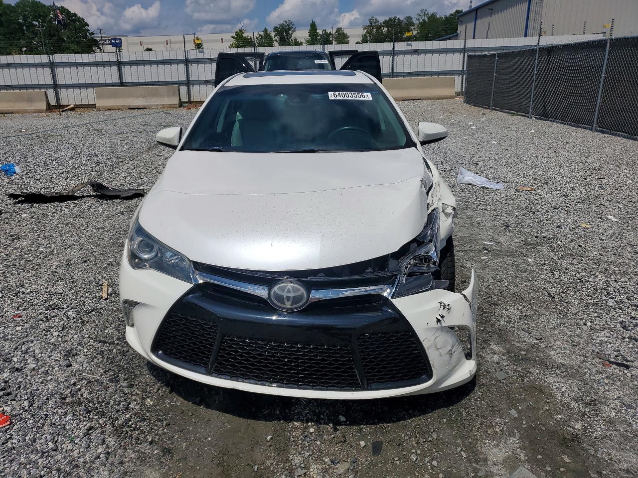 2015 Toyota Camry Xse White vin: 4T1BF1FK5FU937770