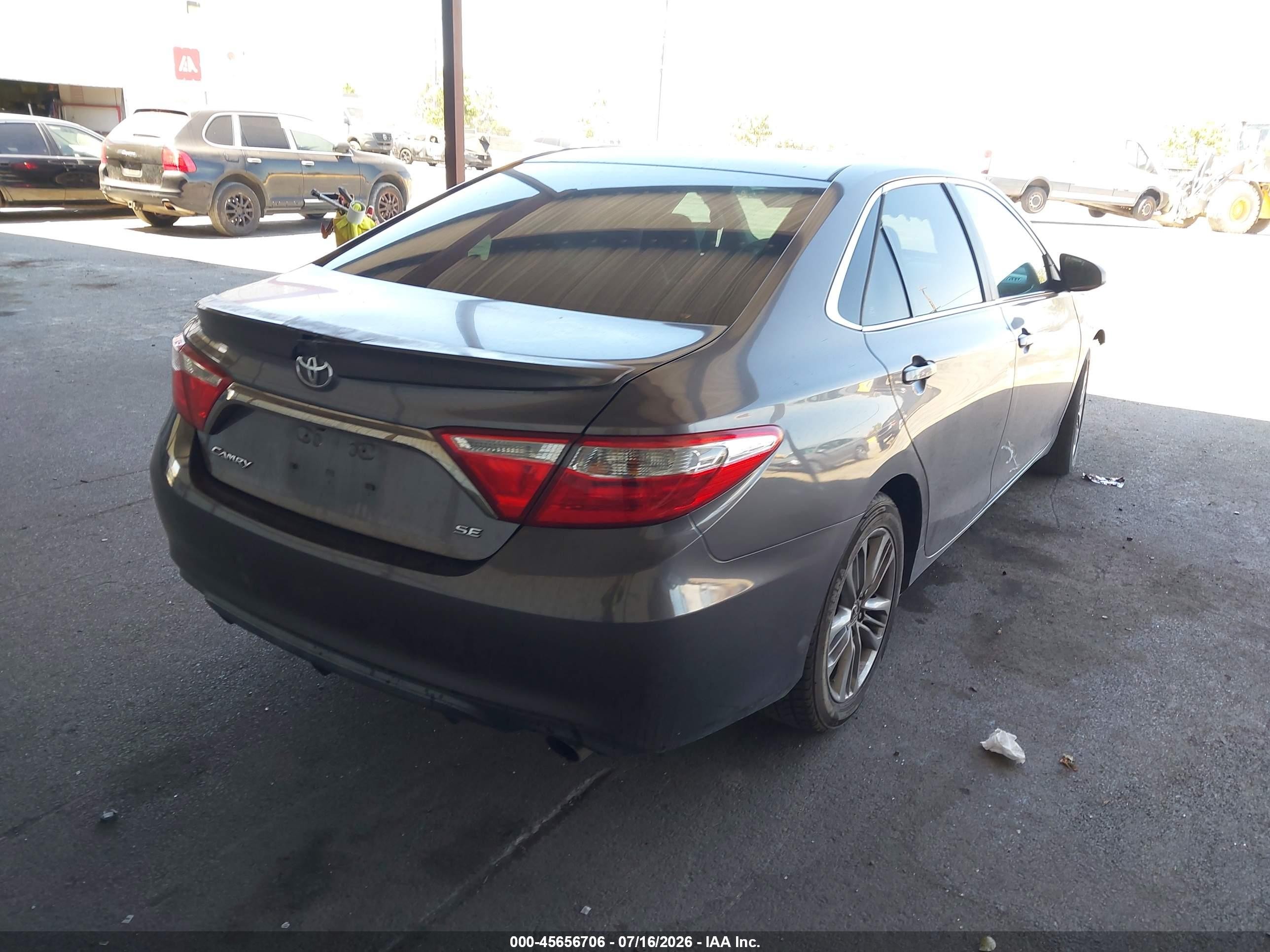 2015 Toyota Camry Se Серый vin: 4T1BF1FK5FU941091