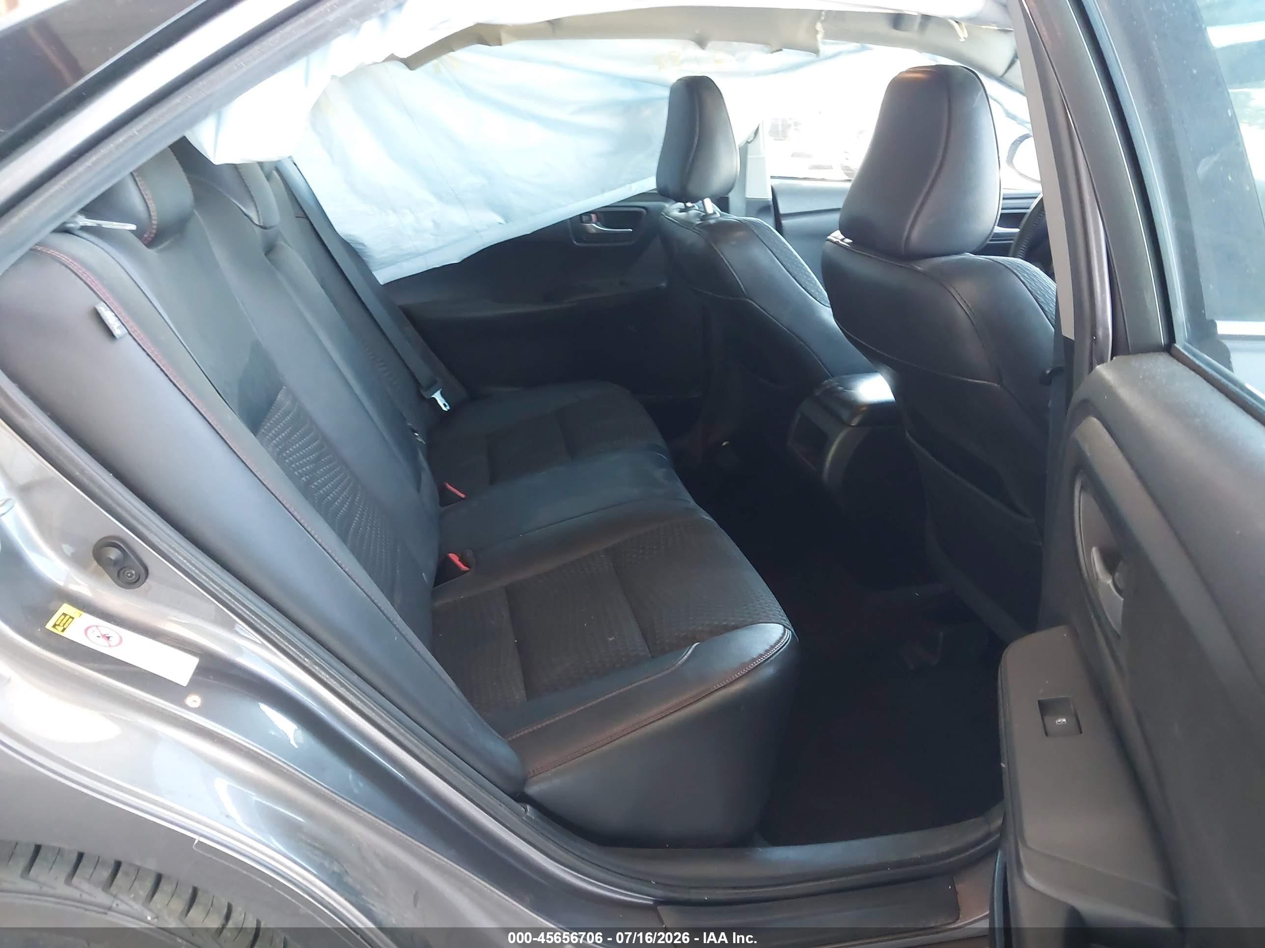 2015 Toyota Camry Se Серый vin: 4T1BF1FK5FU941091
