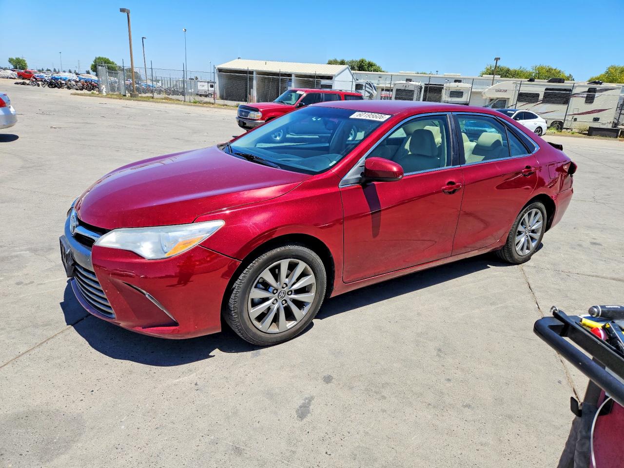2015 Toyota Camry Xle Red vin: 4T1BF1FK5FU946680