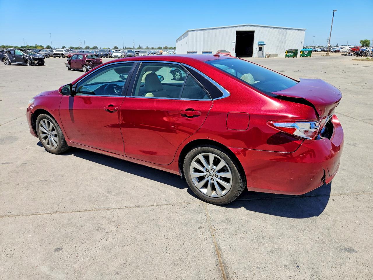 2015 Toyota Camry Xle Red vin: 4T1BF1FK5FU946680