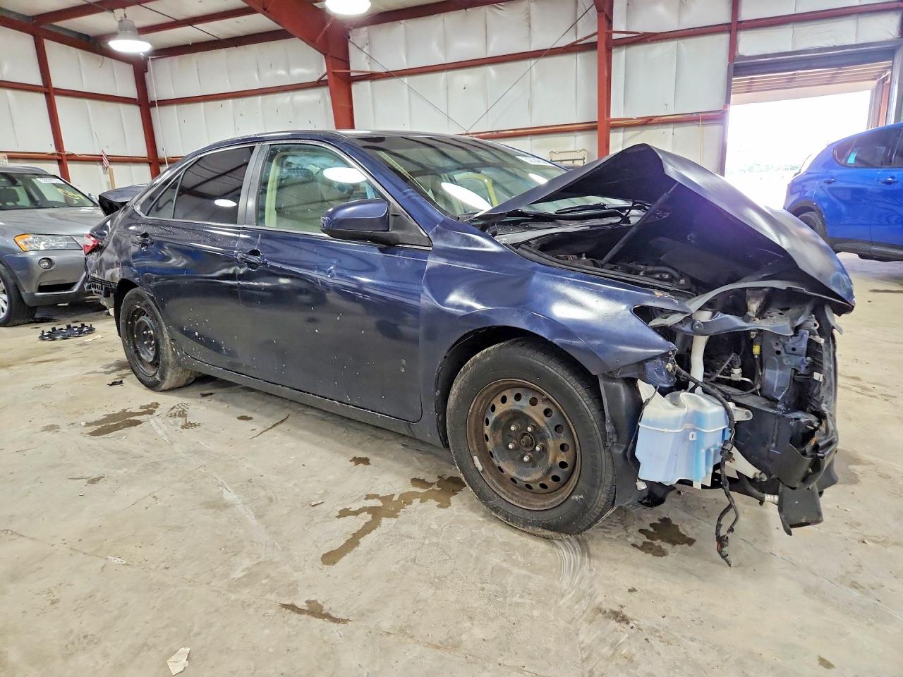 2015 Toyota Camry Le Blue vin: 4T1BF1FK5FU946940