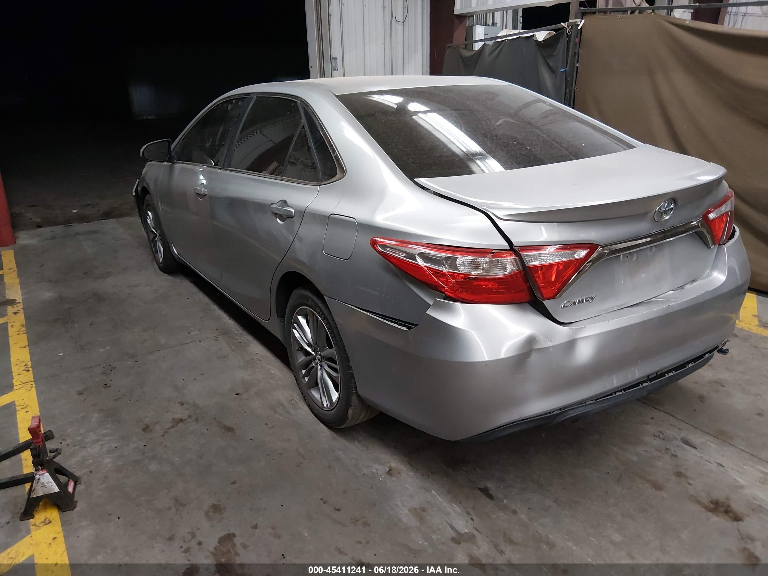 2015 Toyota Camry Se Silver vin: 4T1BF1FK5FU959848