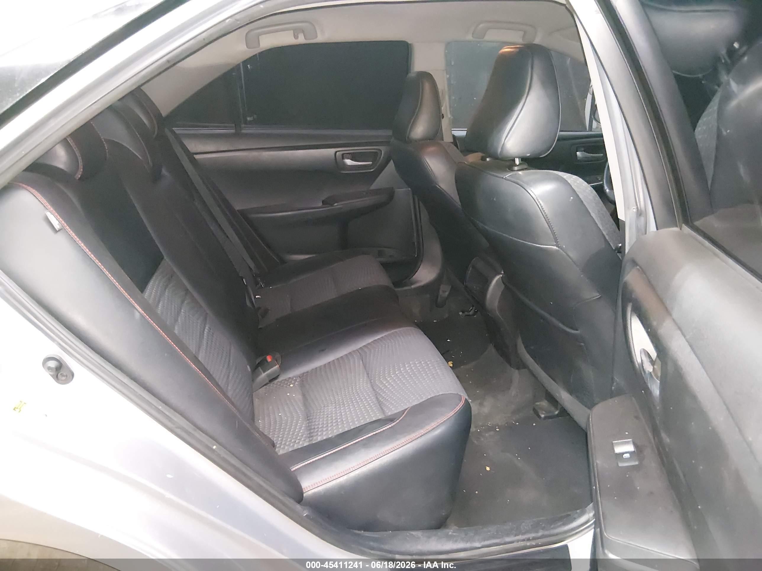 2015 Toyota Camry Se Silver vin: 4T1BF1FK5FU959848