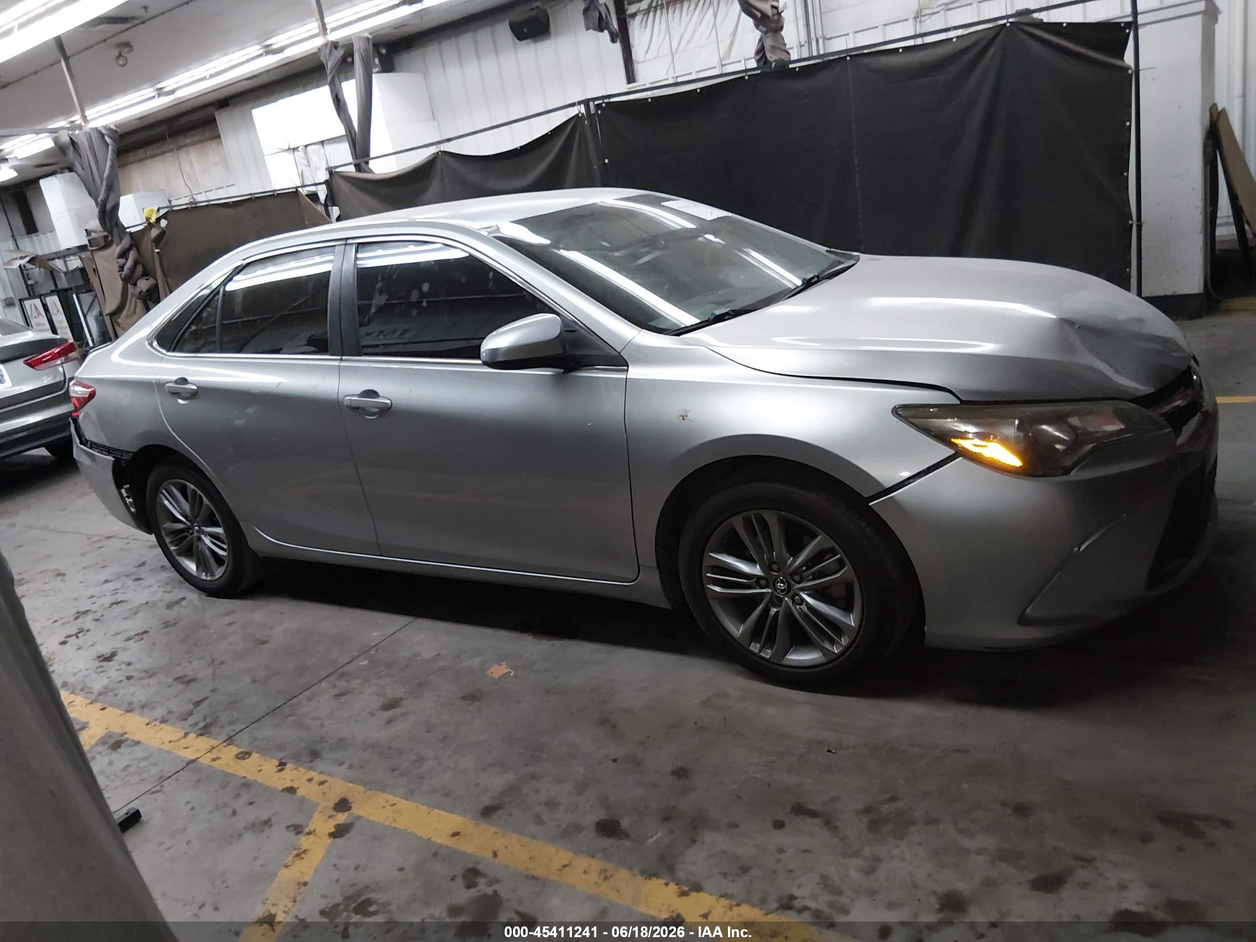 2015 Toyota Camry Se Silver vin: 4T1BF1FK5FU959848