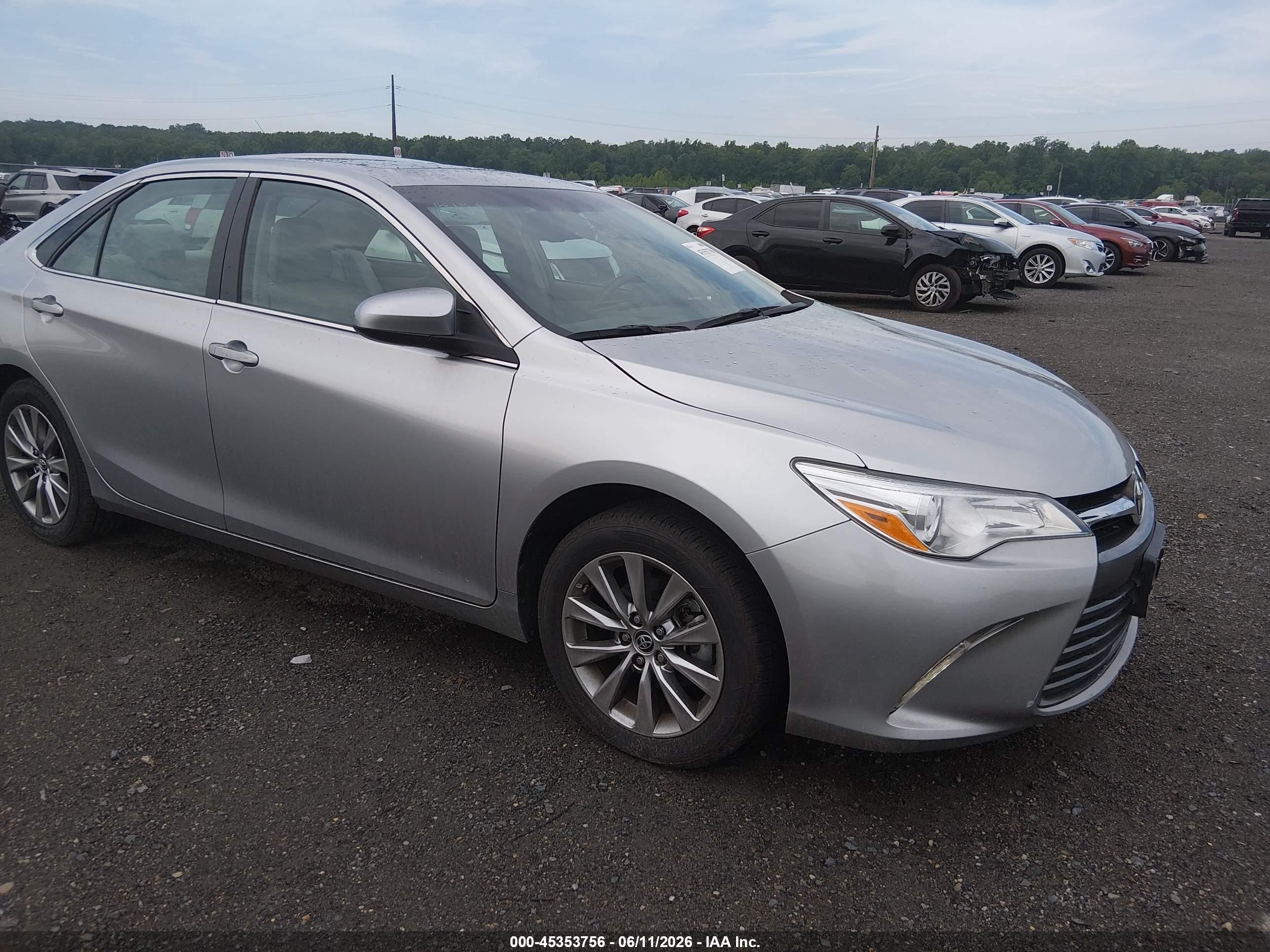 2015 Toyota Camry Xle Silver vin: 4T1BF1FK5FU968856