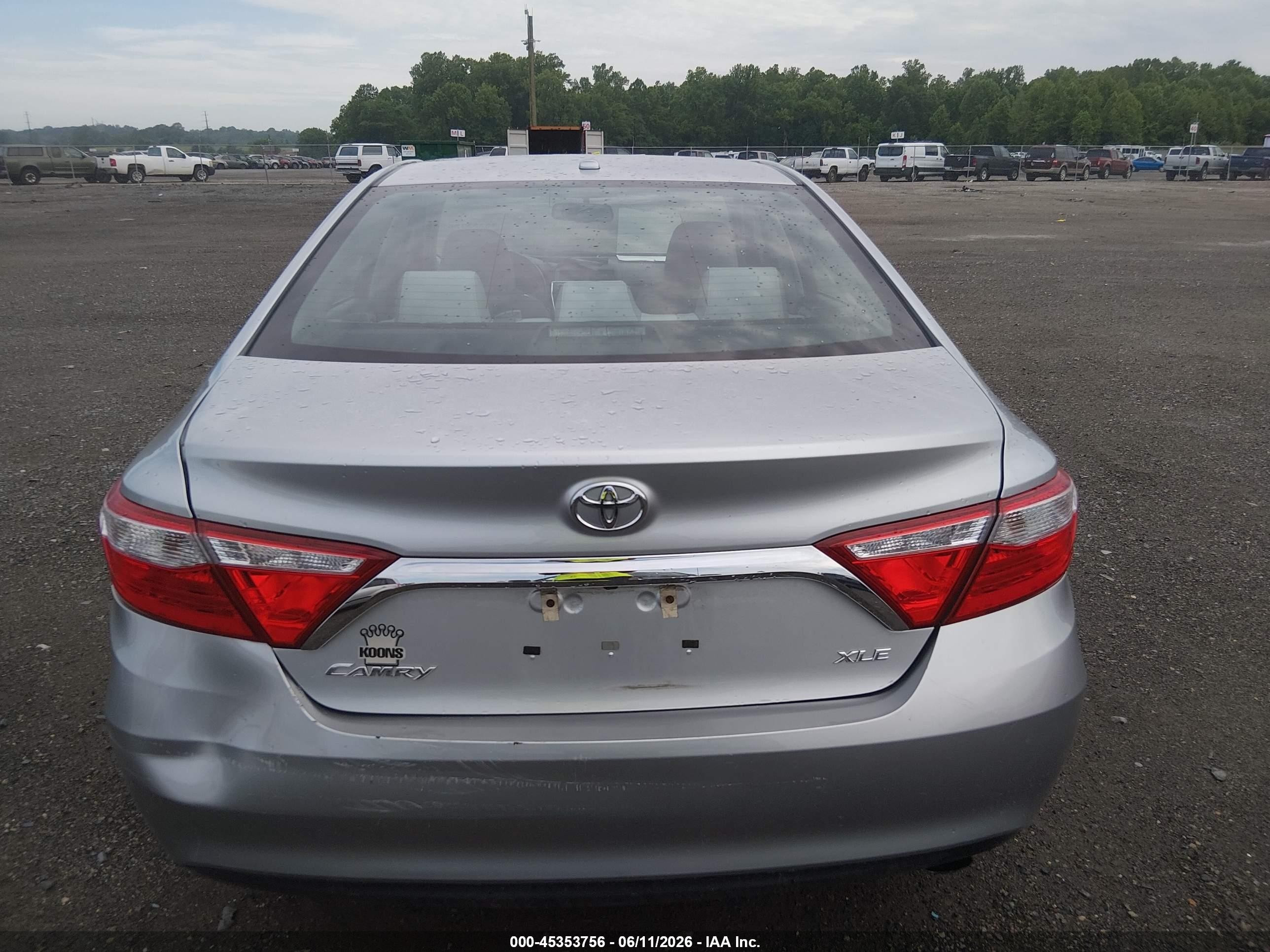 2015 Toyota Camry Xle Silver vin: 4T1BF1FK5FU968856