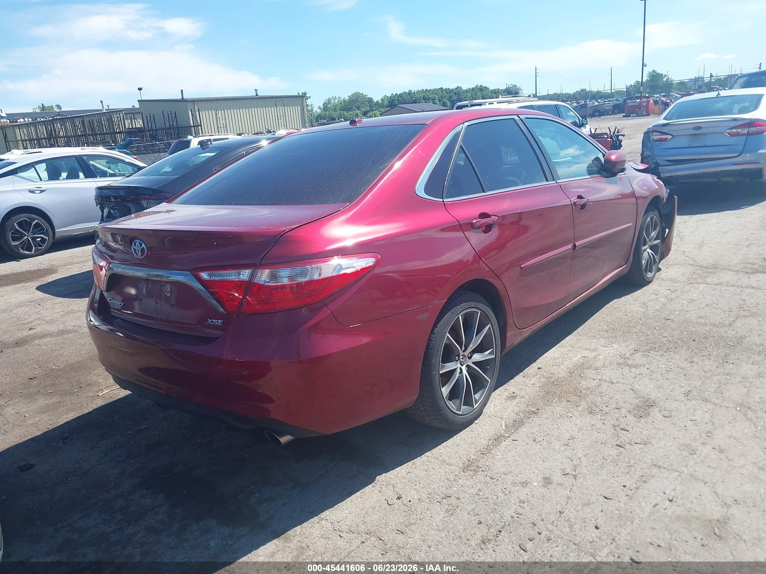 2015 Toyota Camry Xse Red vin: 4T1BF1FK5FU971711