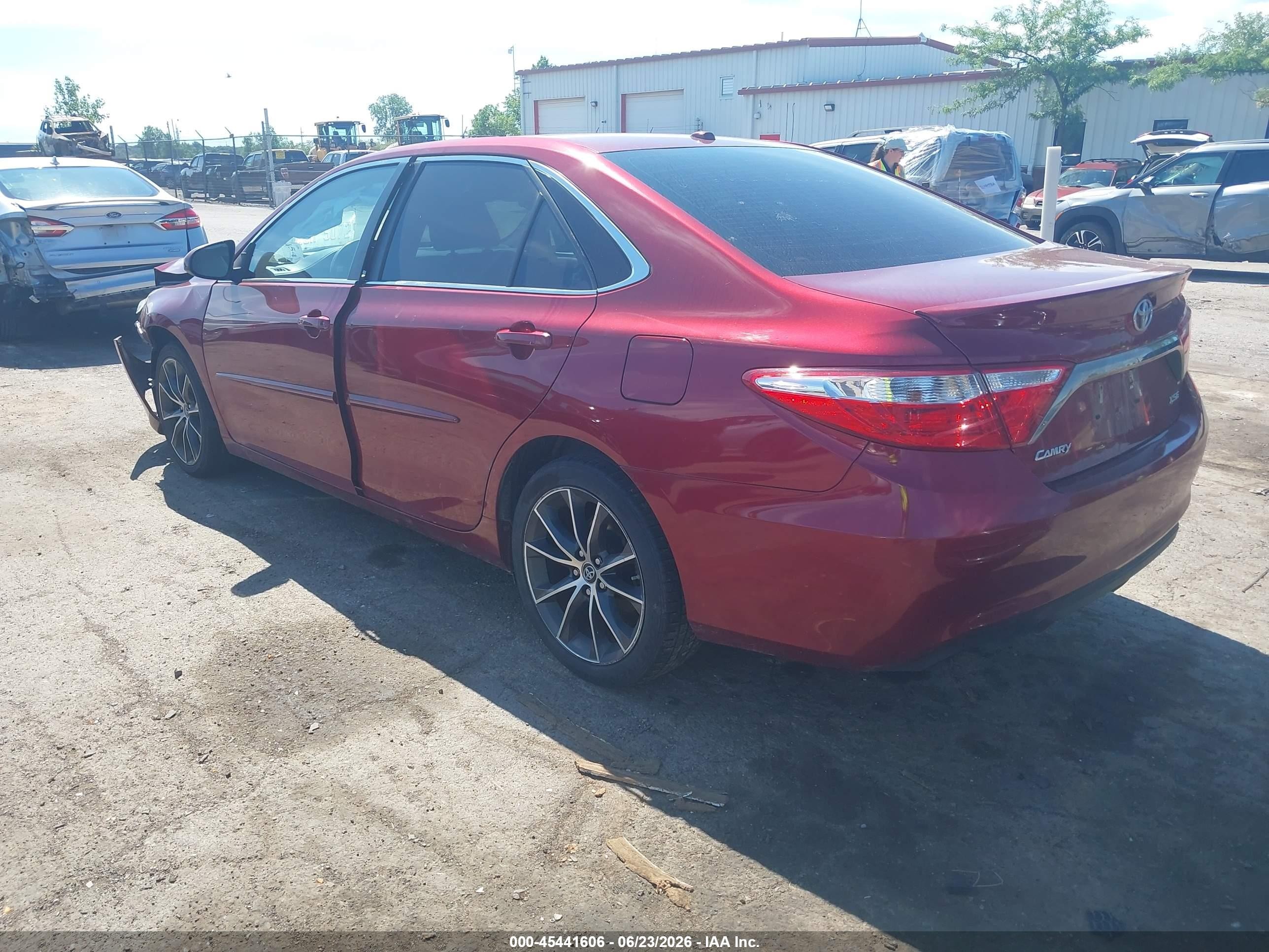 2015 Toyota Camry Xse Red vin: 4T1BF1FK5FU971711
