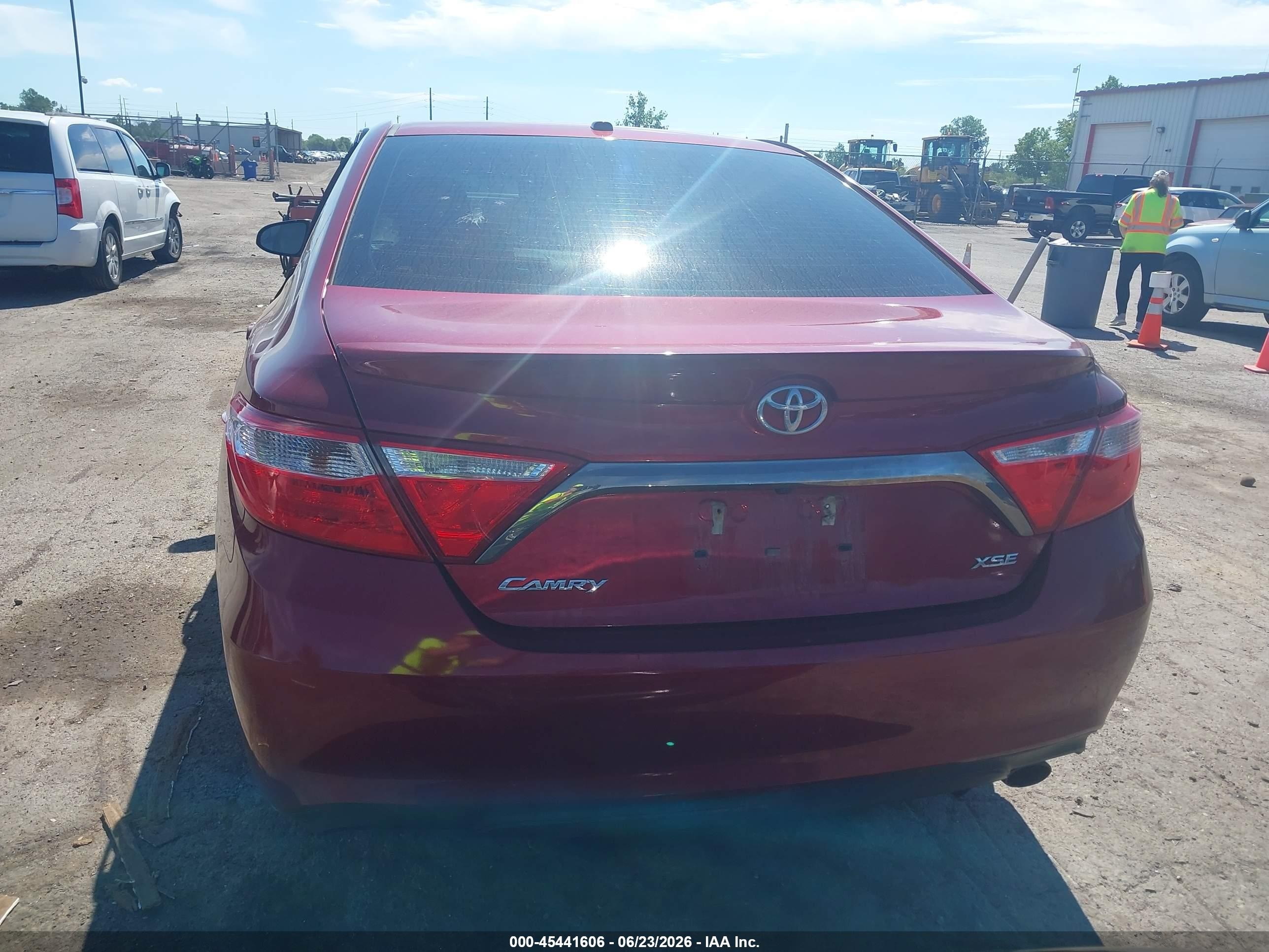 2015 Toyota Camry Xse Red vin: 4T1BF1FK5FU971711