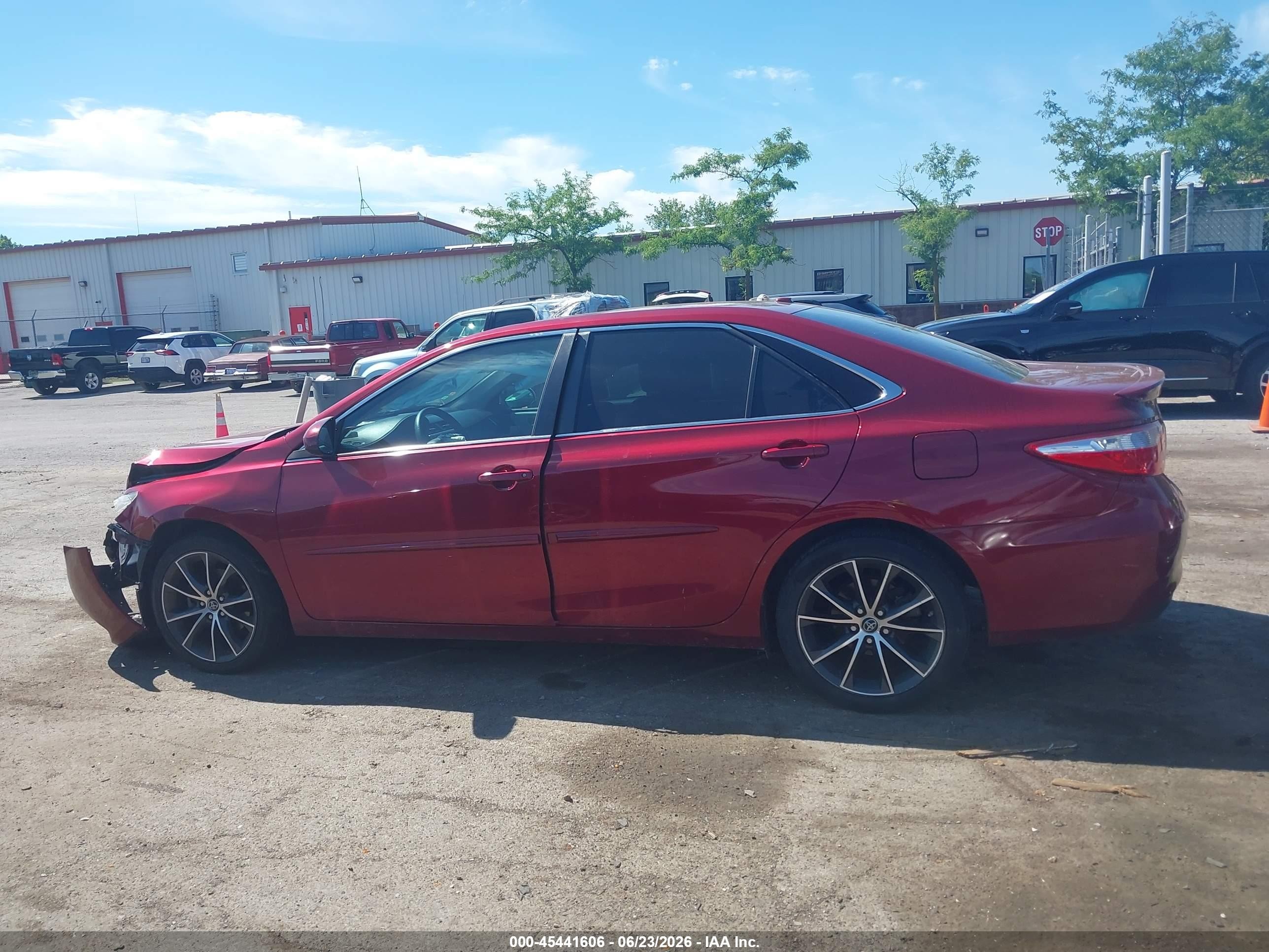 2015 Toyota Camry Xse Red vin: 4T1BF1FK5FU971711