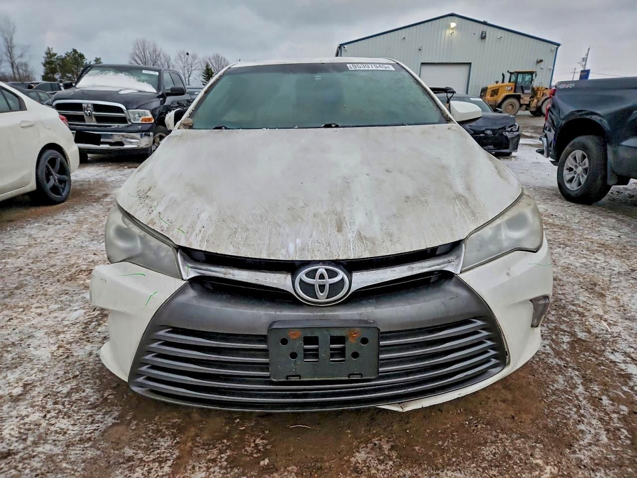 2015 Toyota Camry Le White vin: 4T1BF1FK5FU984510