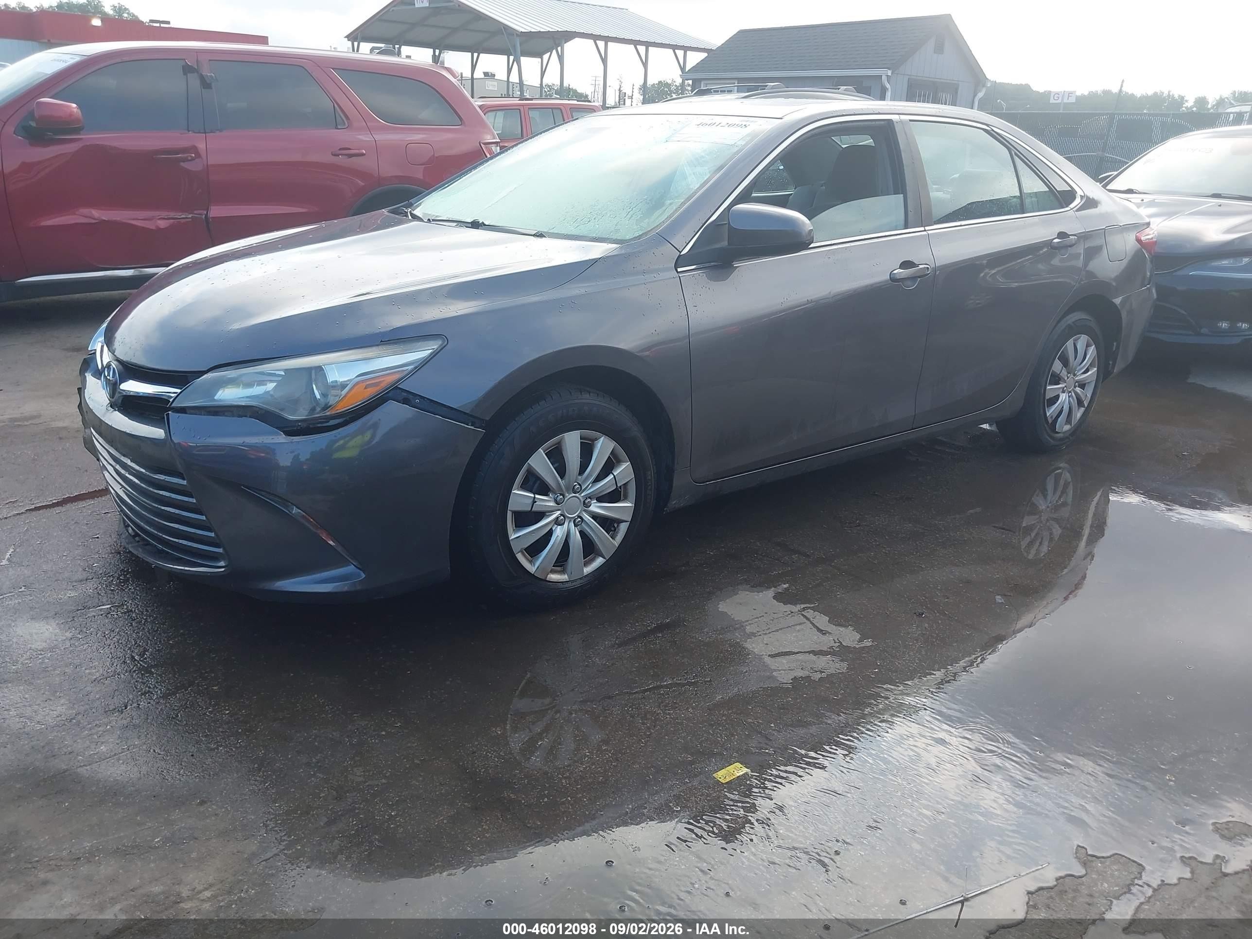 2015 Toyota Camry Le Gray vin: 4T1BF1FK5FU985513