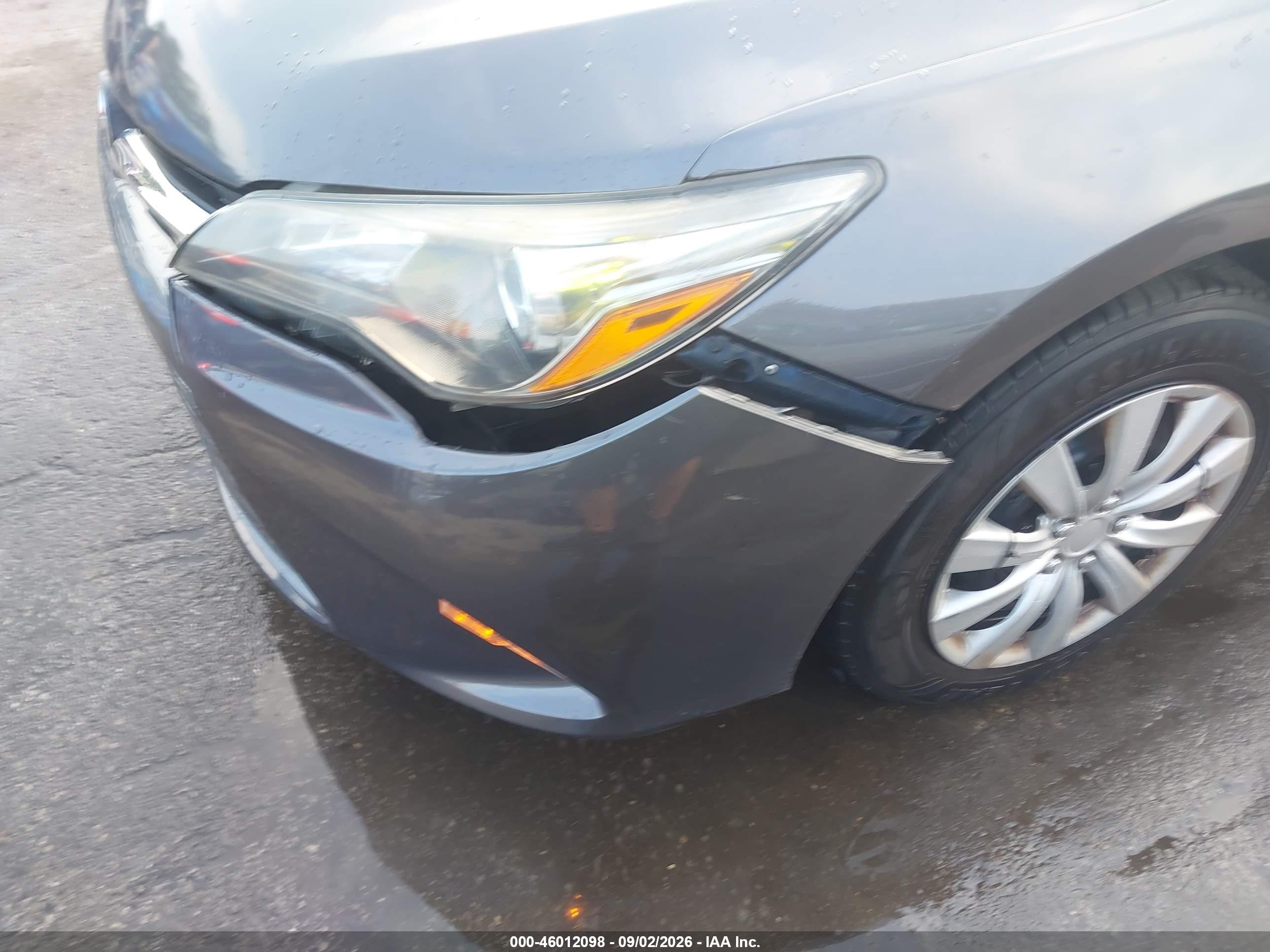 2015 Toyota Camry Le Gray vin: 4T1BF1FK5FU985513