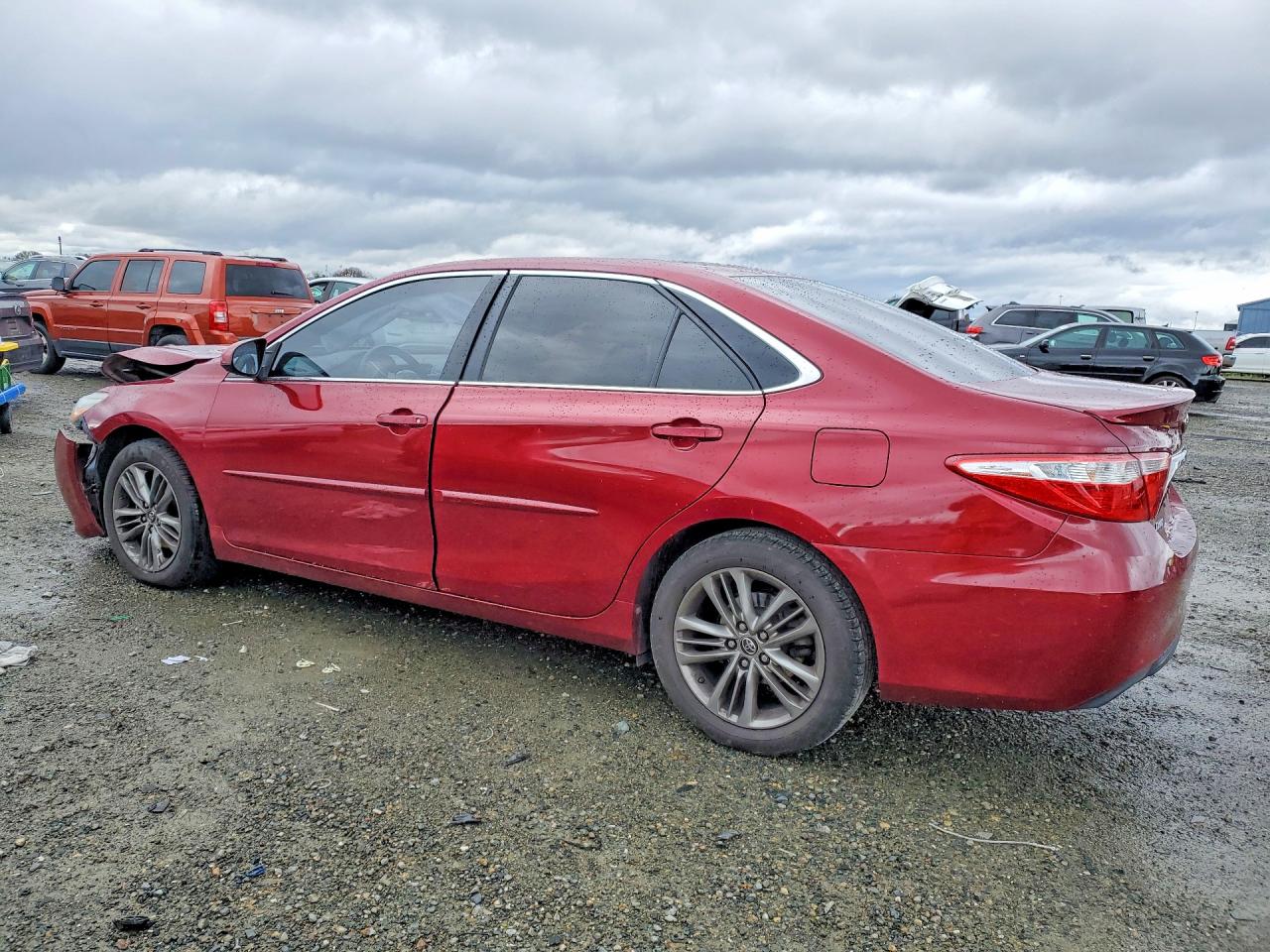2015 Toyota Camry Se Burgundy vin: 4T1BF1FK5FU992672