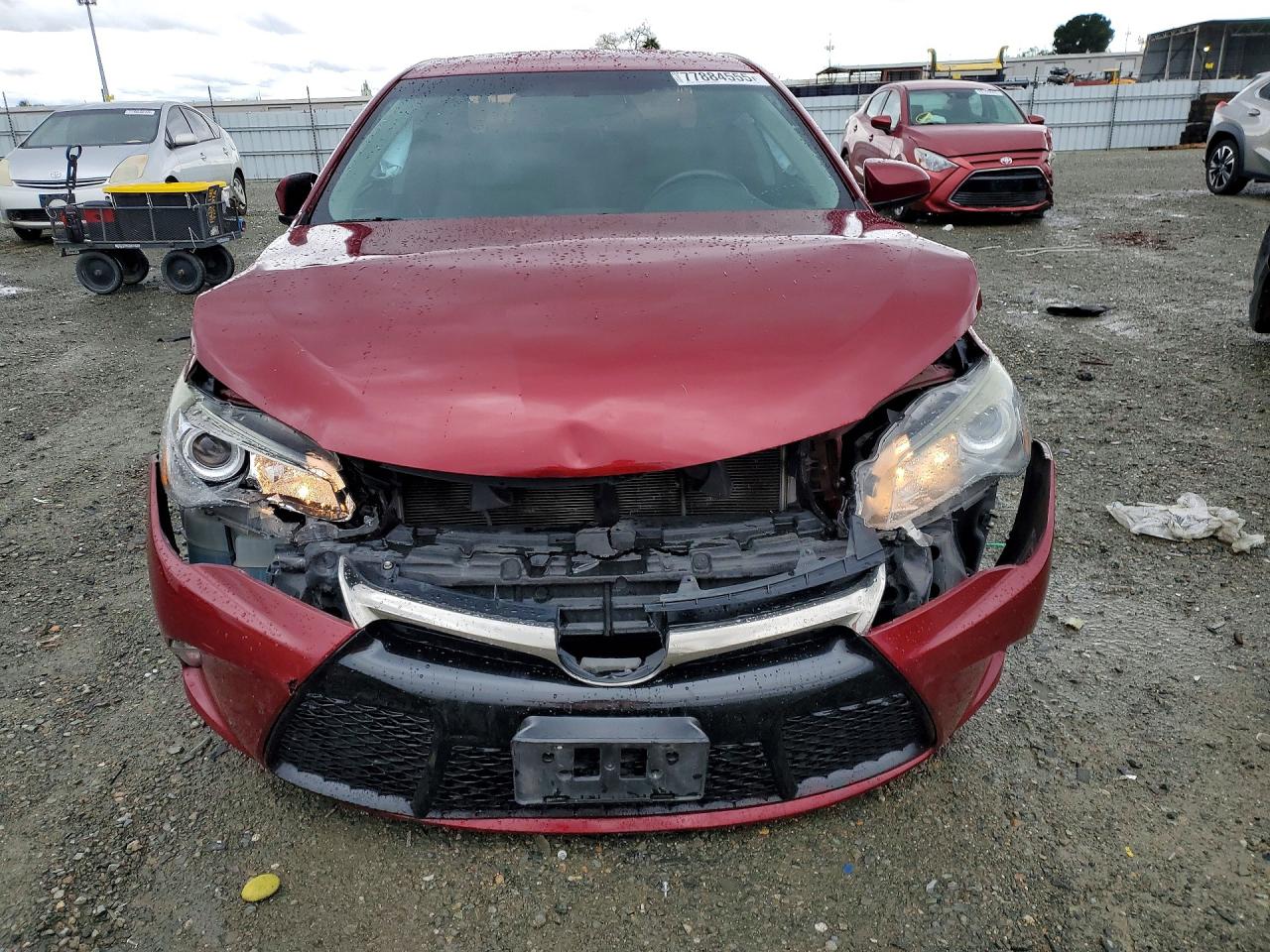 2015 Toyota Camry Se Burgundy vin: 4T1BF1FK5FU992672